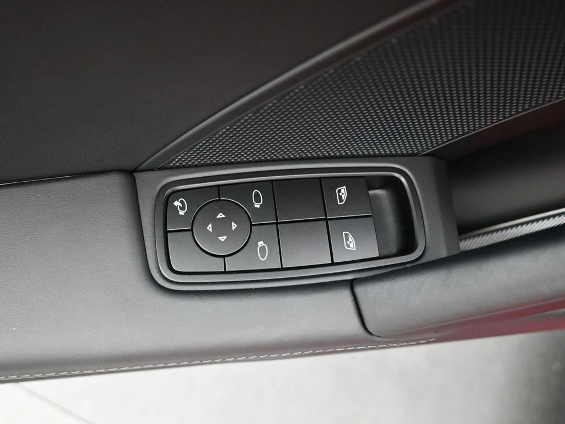 mph015_2720515745_65ed5f1eb295ef30fb9f8c379a8ddc54x_4435738222