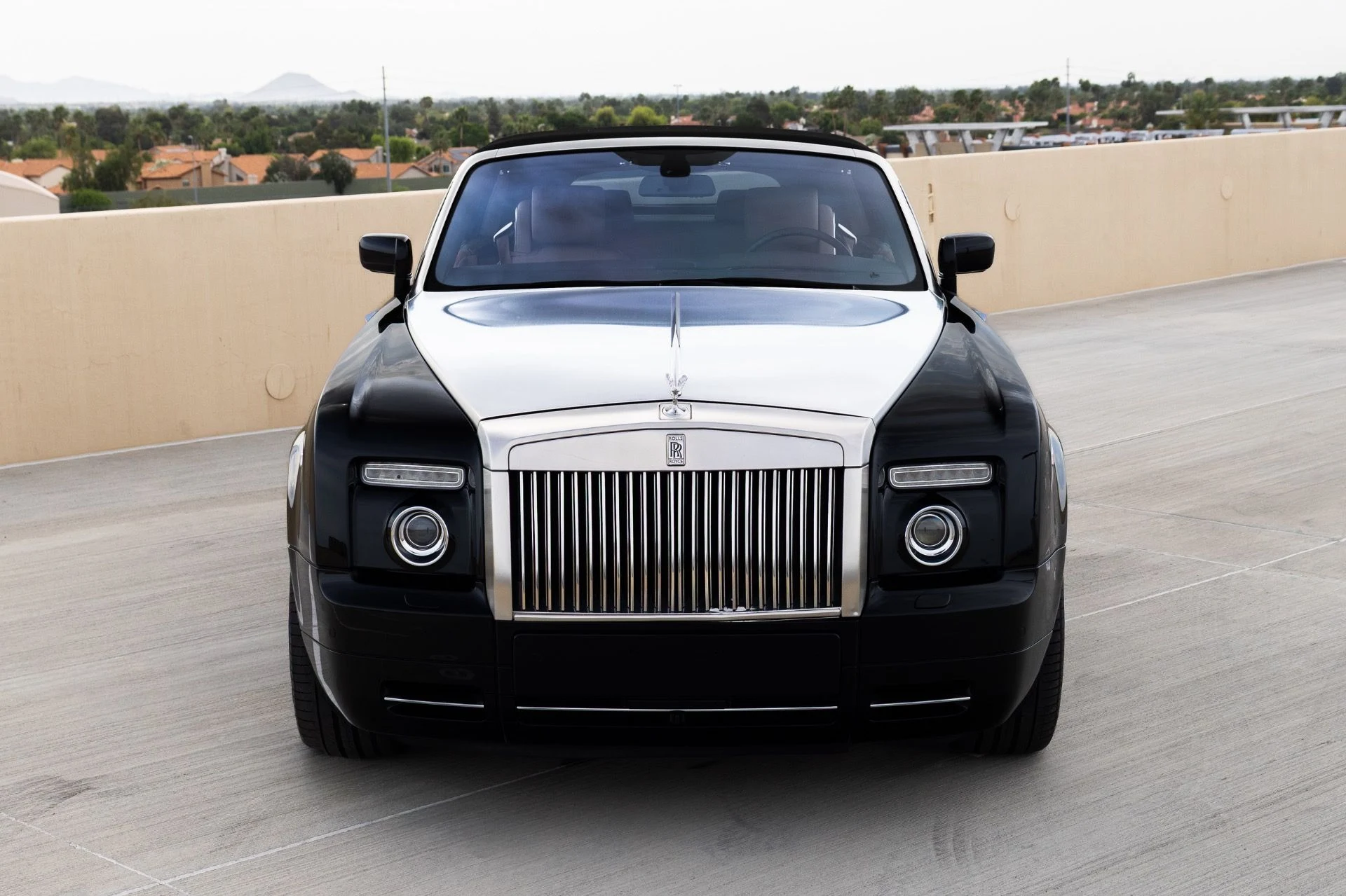 mph015_27274395_Used_2009_Rolls_Royce_Phantom_Drophead_Coupe_1775064256_d82480fd5f