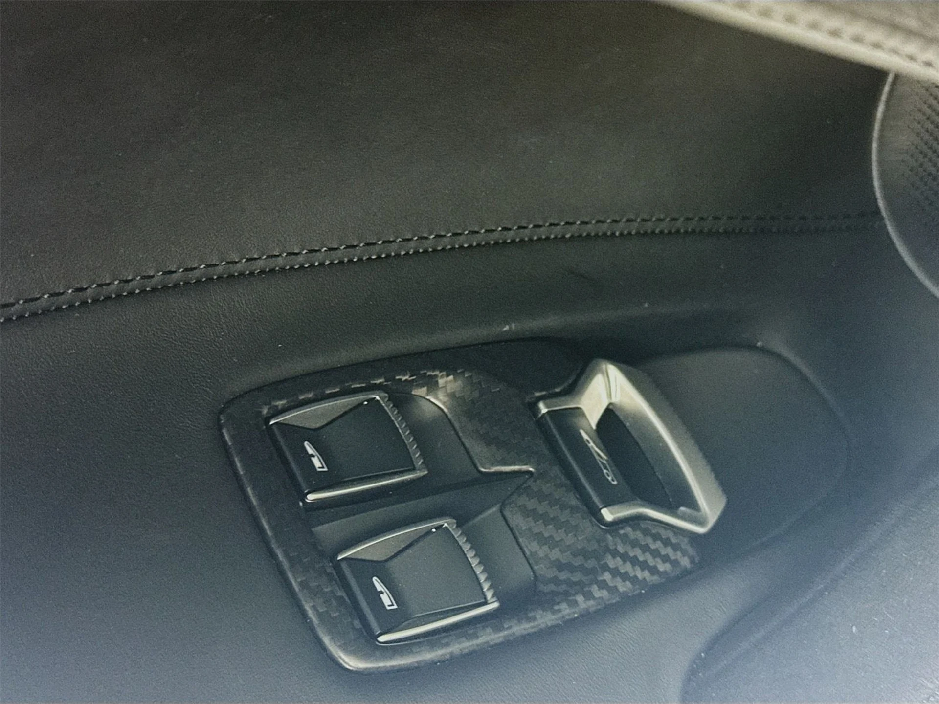 mph015_2729801717_58b9605e30c9b46f2adac641f8378525x_07aec43f74