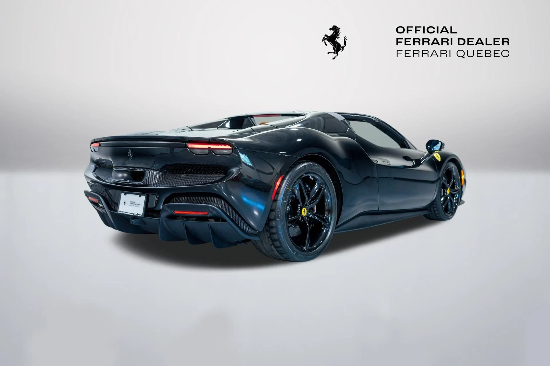 mph015_2743804547_Used_2025_Ferrari_296_GTS_Base_1784720010_fcacf3542a