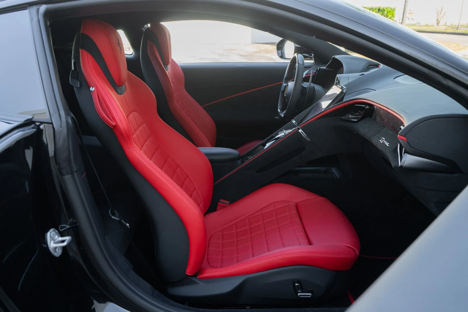 mph015_2744308109_Used_2023_Ferrari_Roma_1772236096_d390ac7681