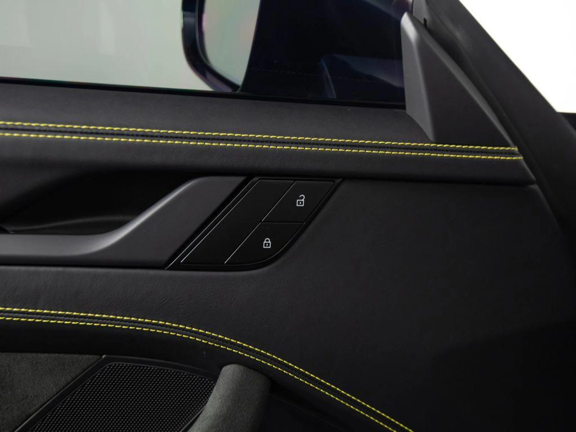 mph015_2750035974_Y9nr_O_W7se2_Opa_Ic_Yg_YA_Dc_P_Wk4_3bbaebb01b