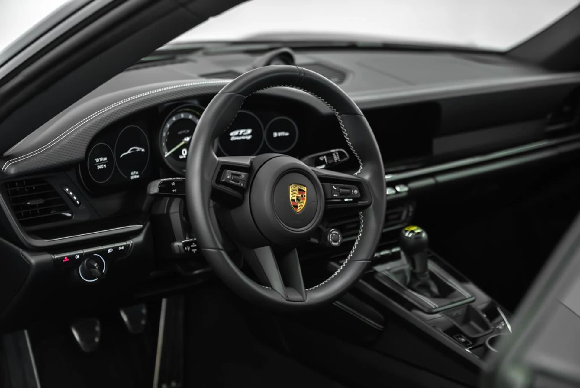 mph015_2751479721_porsche_911_2024_jpg_v_1781715934_9f08c726b4