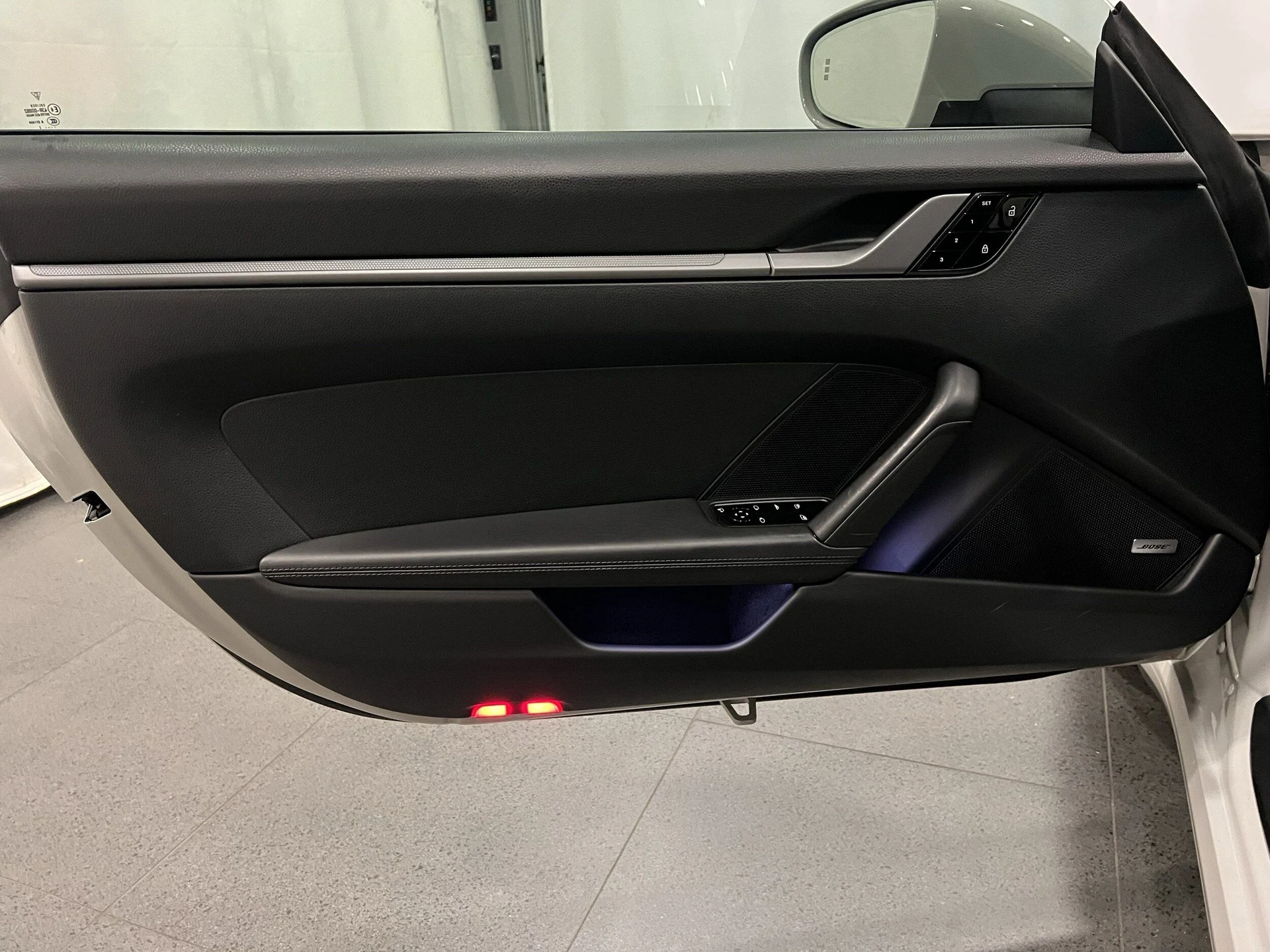 mph015_275219576_fa2dd11413a310865d87294275b31412x_f3079d448d