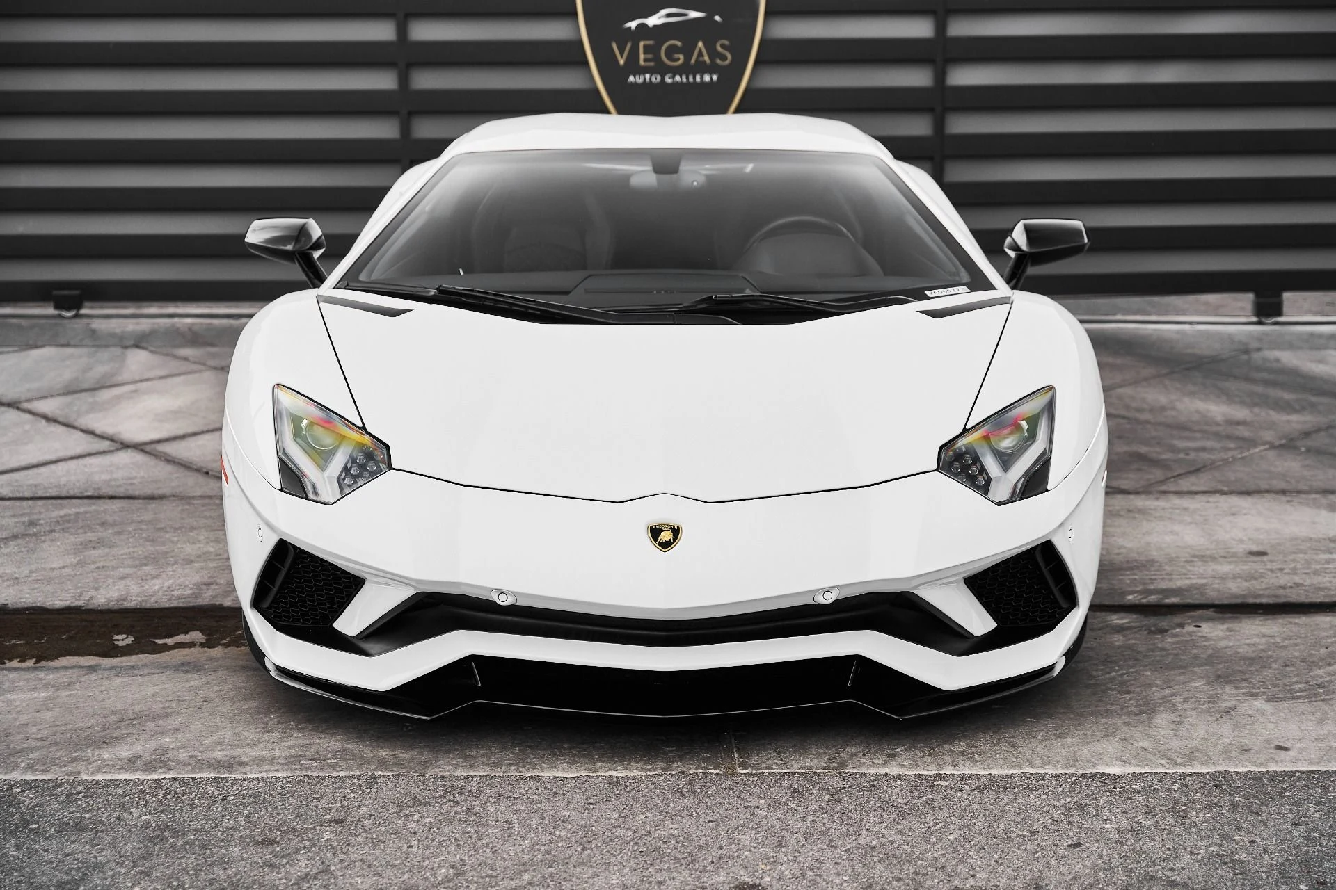 mph015_2752874629_Used_2018_Lamborghini_Aventador_S_Base_1775006810_da20bd3925