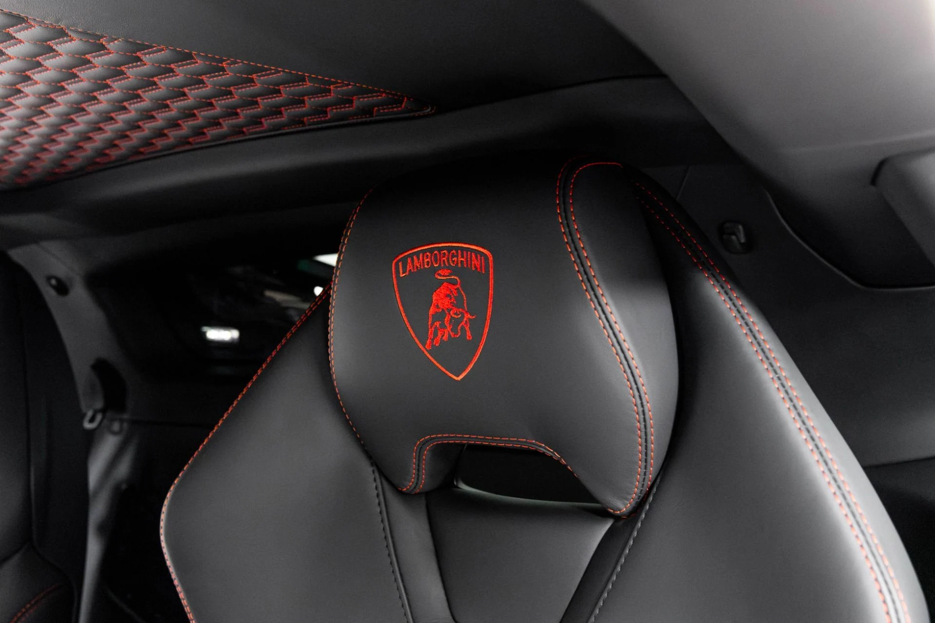 mph015_275626489_Used_2021_Lamborghini_Huracan_EVO_1762806443_cb7e1c492a