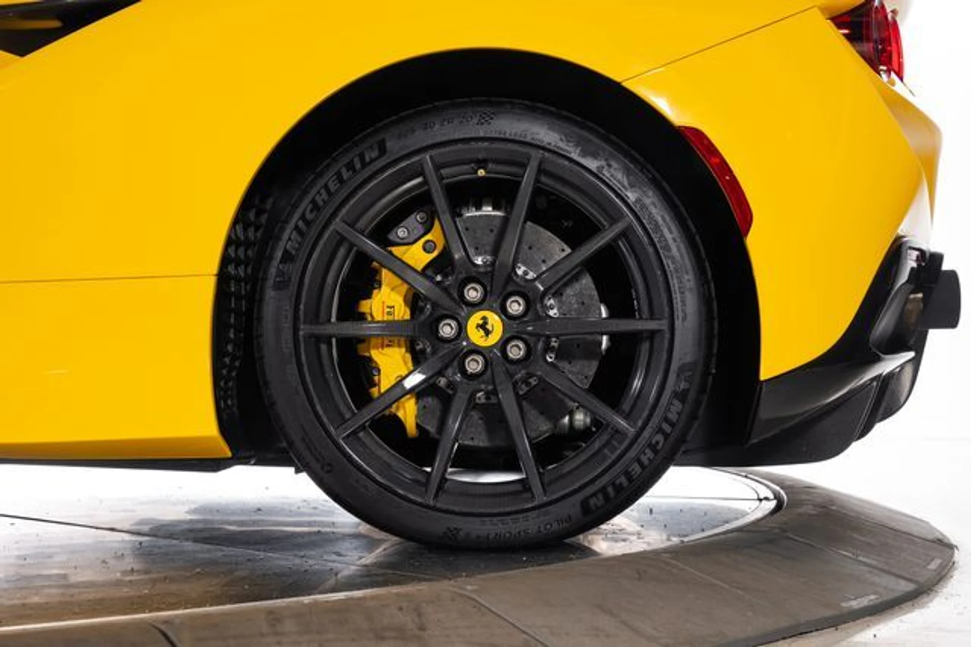 mph015_2759078579_259c1869457cd186268cf7000a410711x_4a2f652905