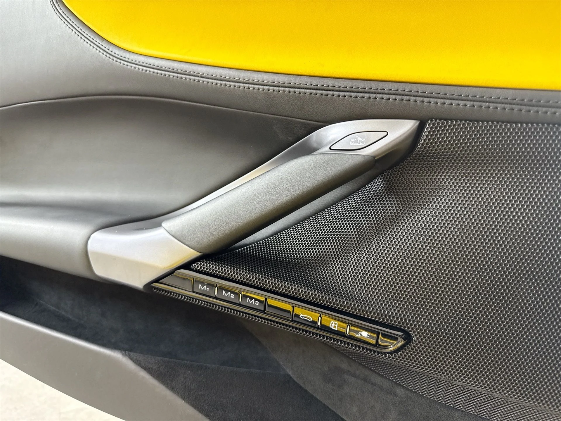 mph015_27600634_ff8b93e75b6db7e9c2b38b035690a8de_04b9b09fb5