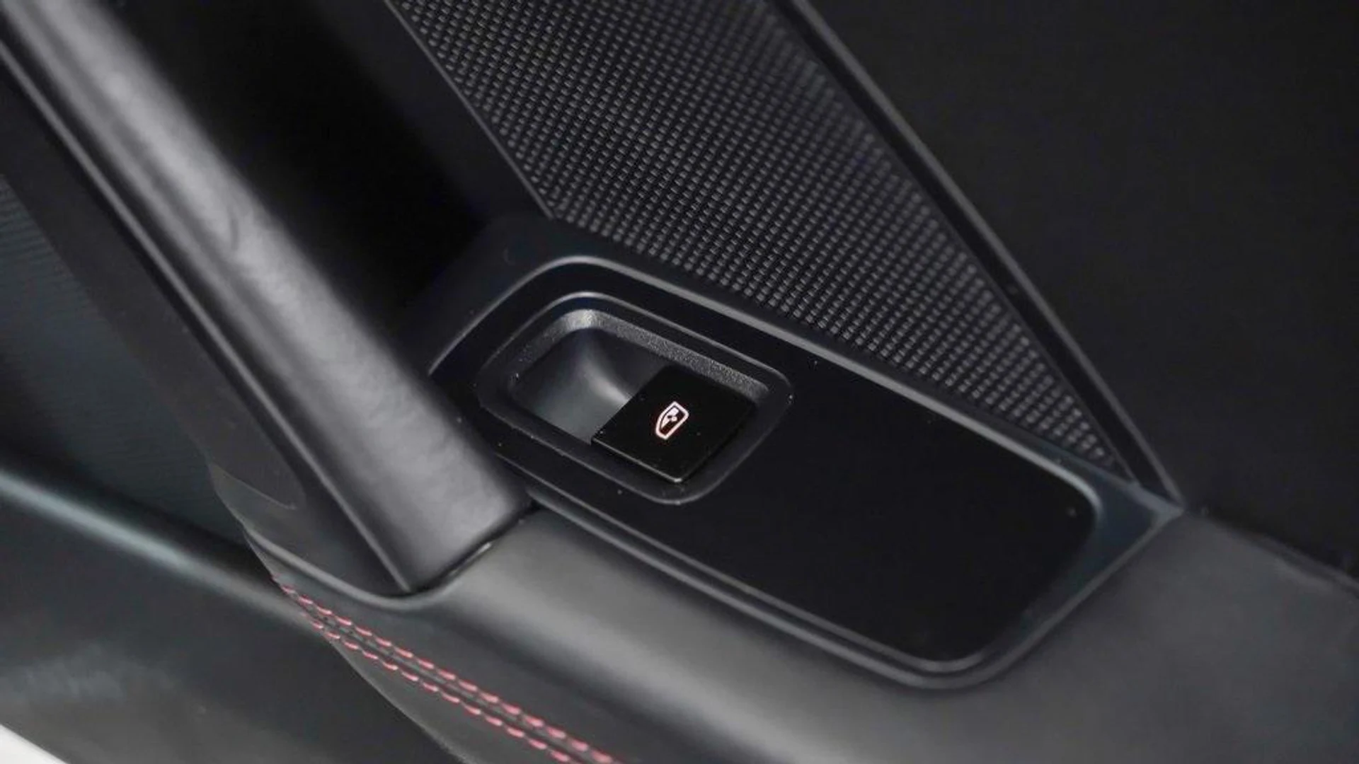 mph015_2762753736_Ko_Y_Kwr_Hjmi_NU_1jhk_Uu_Nm_L_Pt_V_Gc_a7fe7c513d