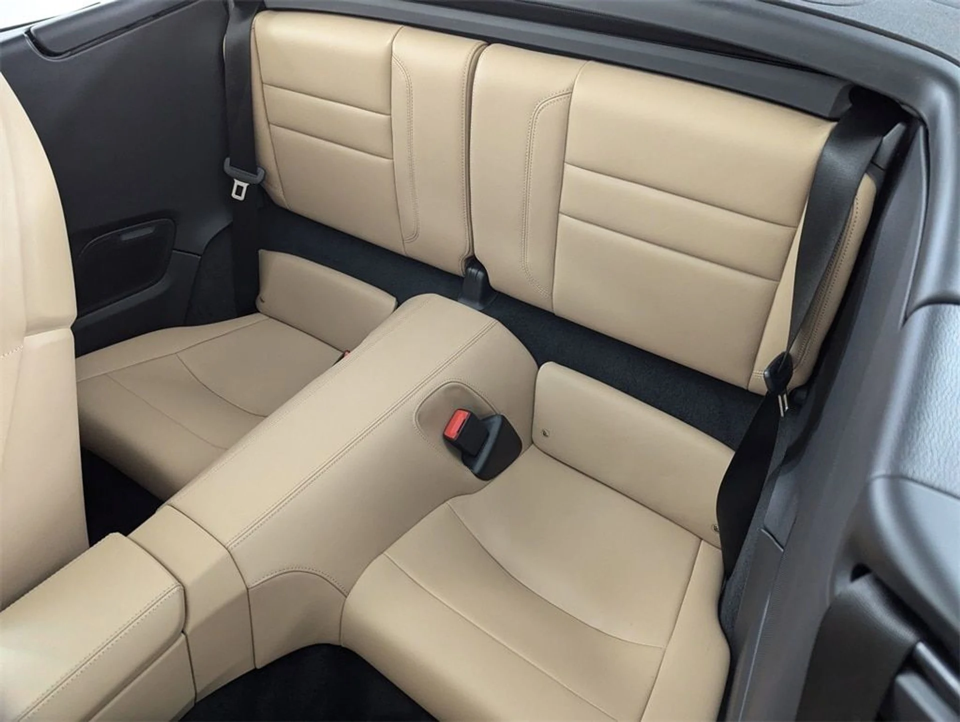 mph015_2766037227_7676df7eb1041083bdf4f90c022ffc39x_13d7c8dbc0