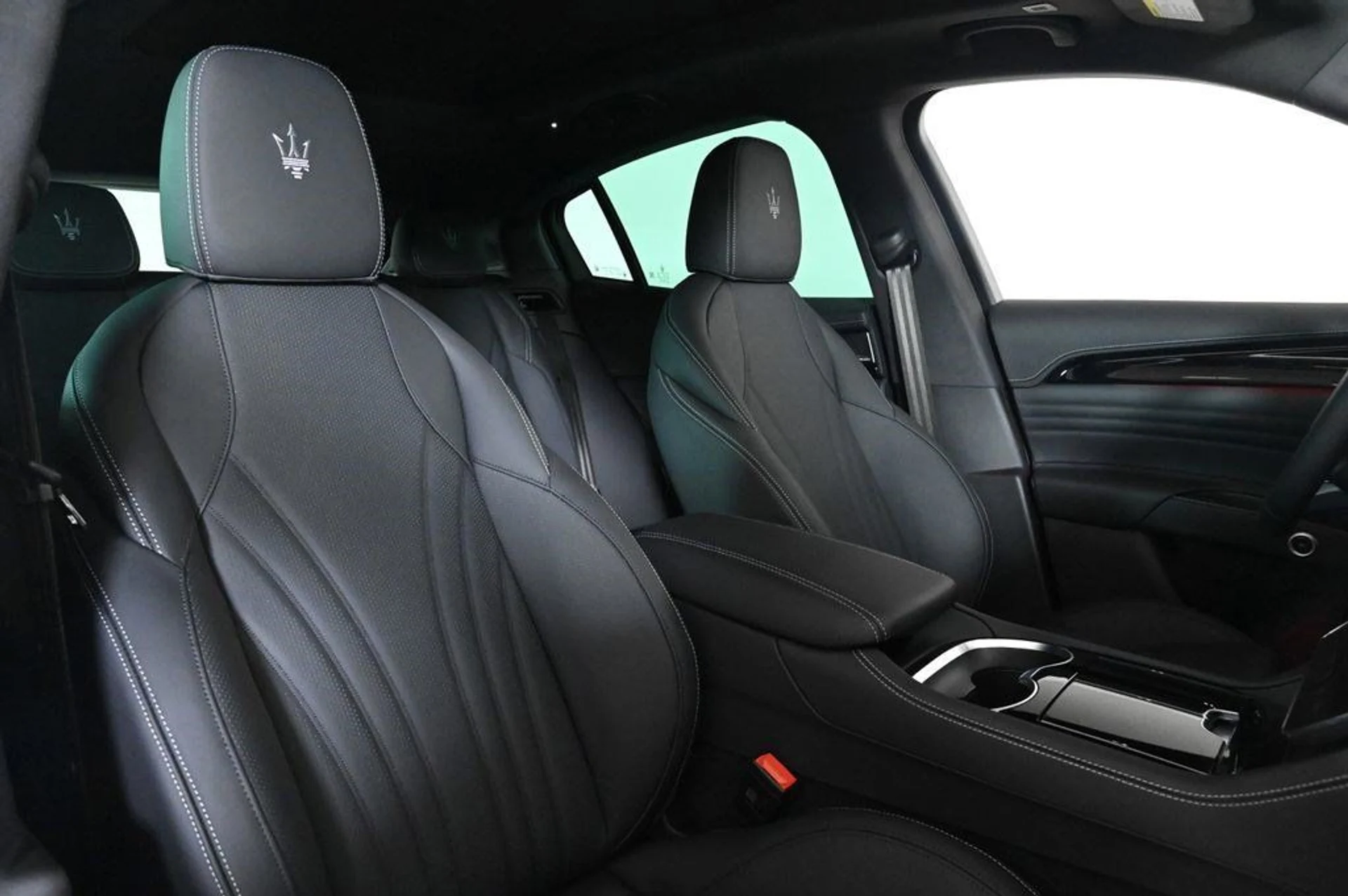 mph015_2771661727_new_2025_maserati_grecale_modenaawd_11350_22975685_15_1024_c2af93eef2