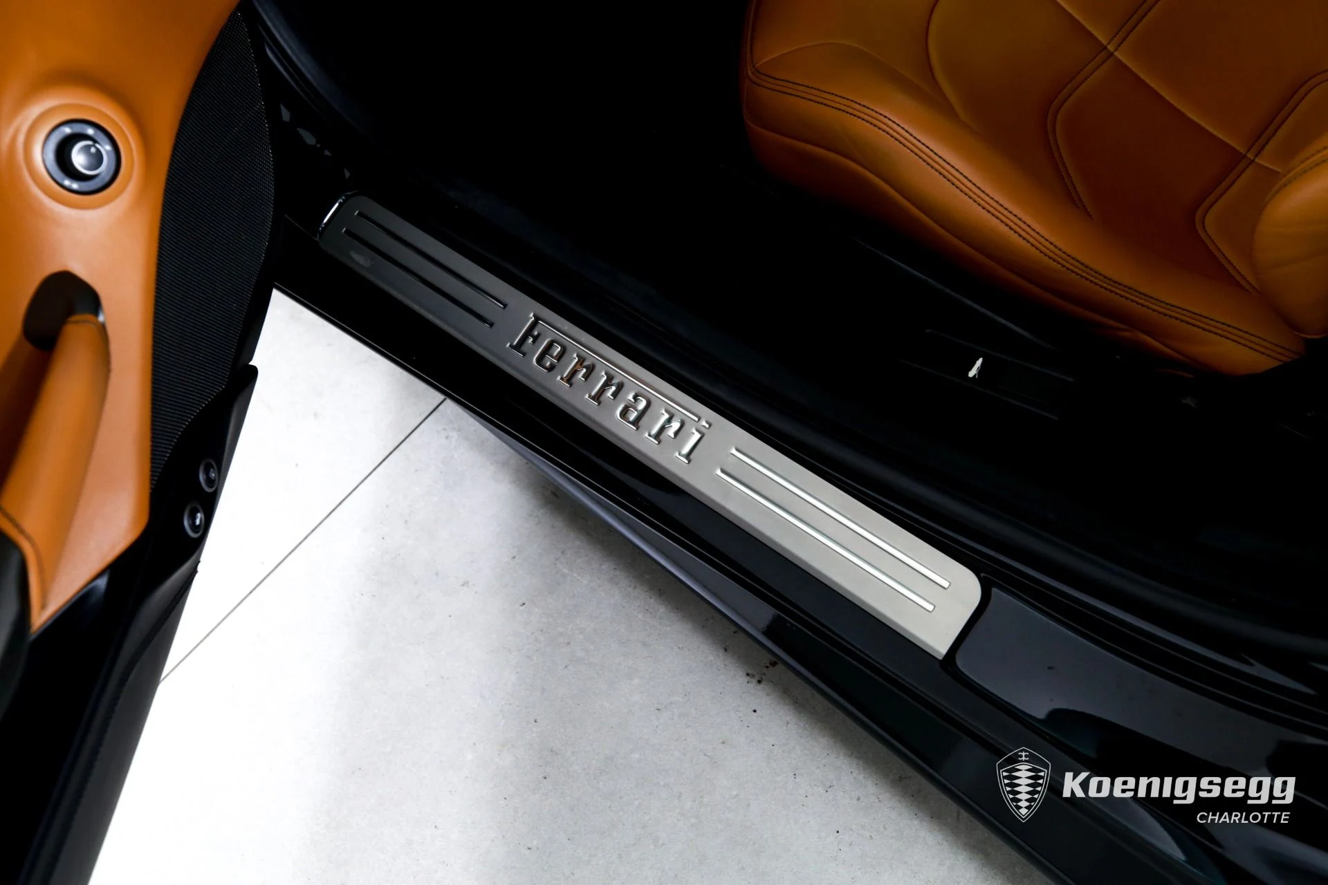 mph015_2774449237_Used_2018_Ferrari_488_GTB_1782503374_27d11ba8c9