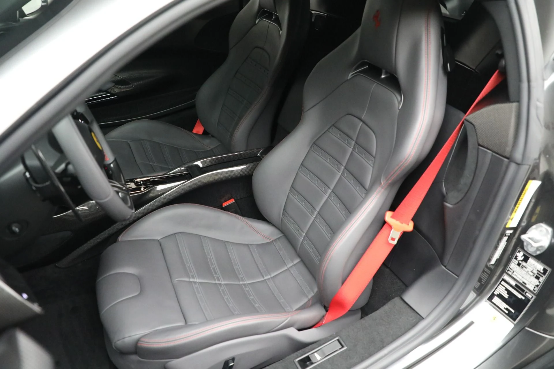mph015_2782454584_Used_2022_Ferrari_SF_90_Stradale_7f5d002745