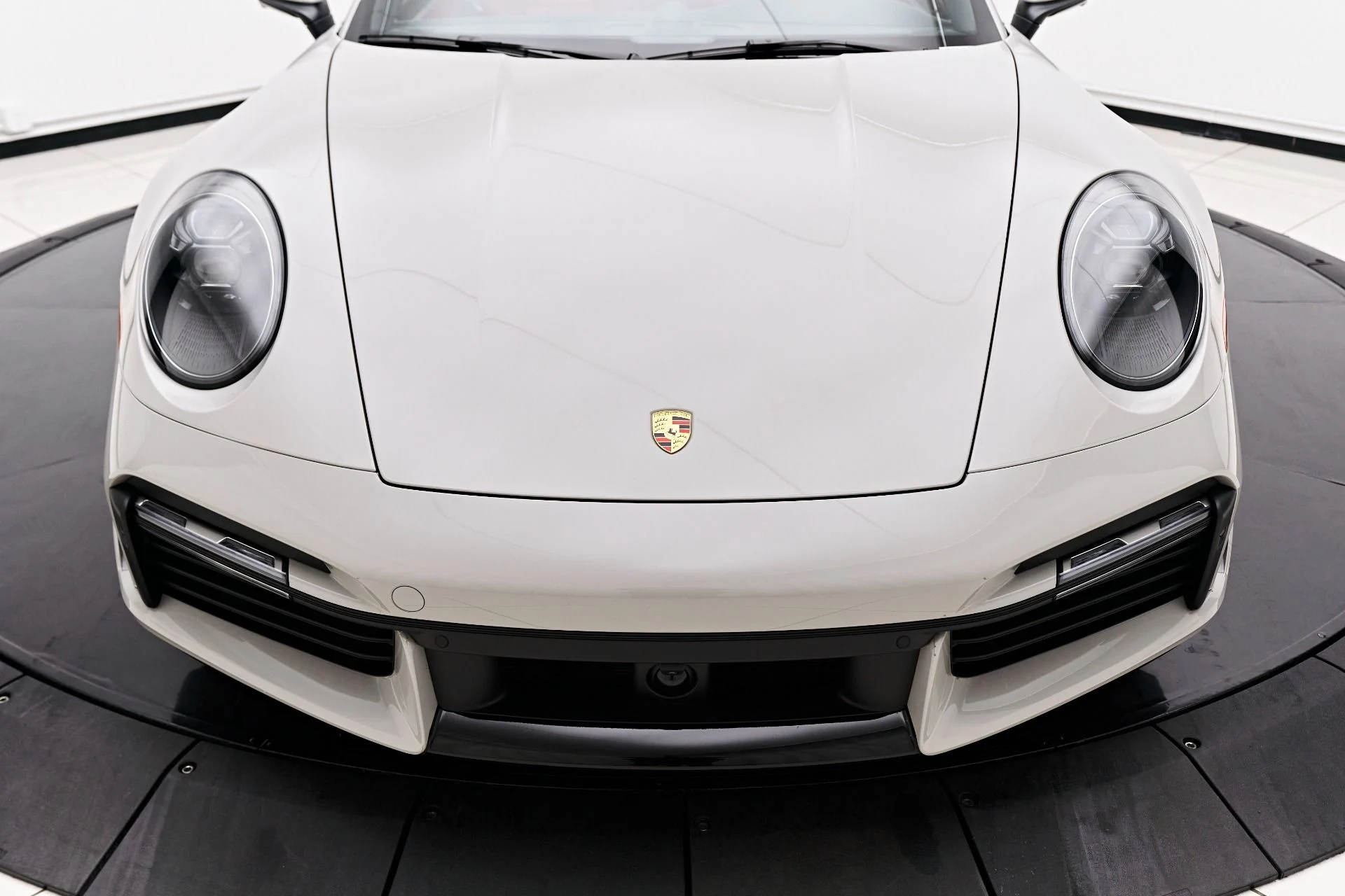 mph015_2783389334_Used_2022_Porsche_911_Turbo_S_1710196275_ca62824675