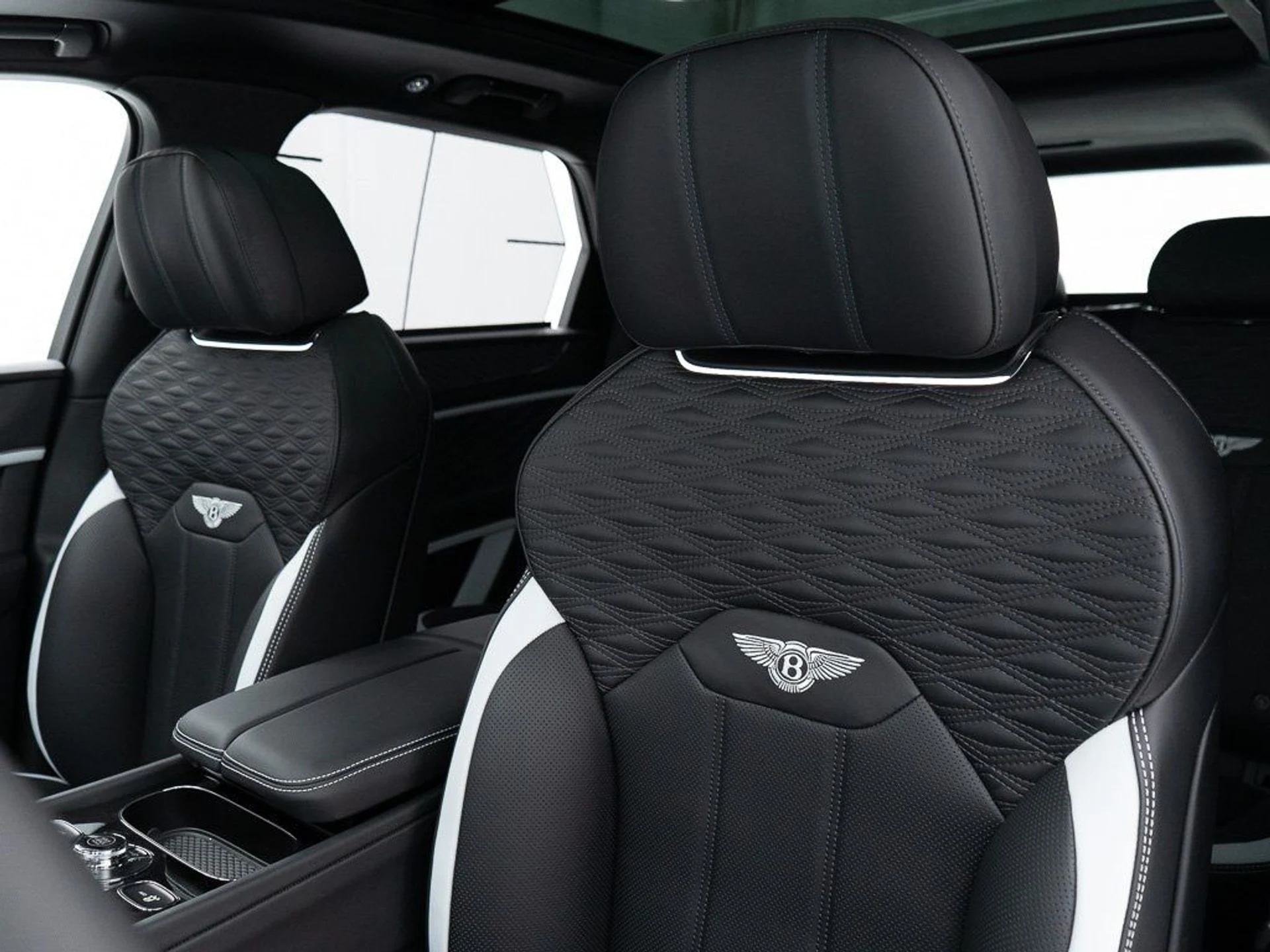 mph015_2785745681_a115e809157a608dd340210b0fa1ddbc_51251c4e3c