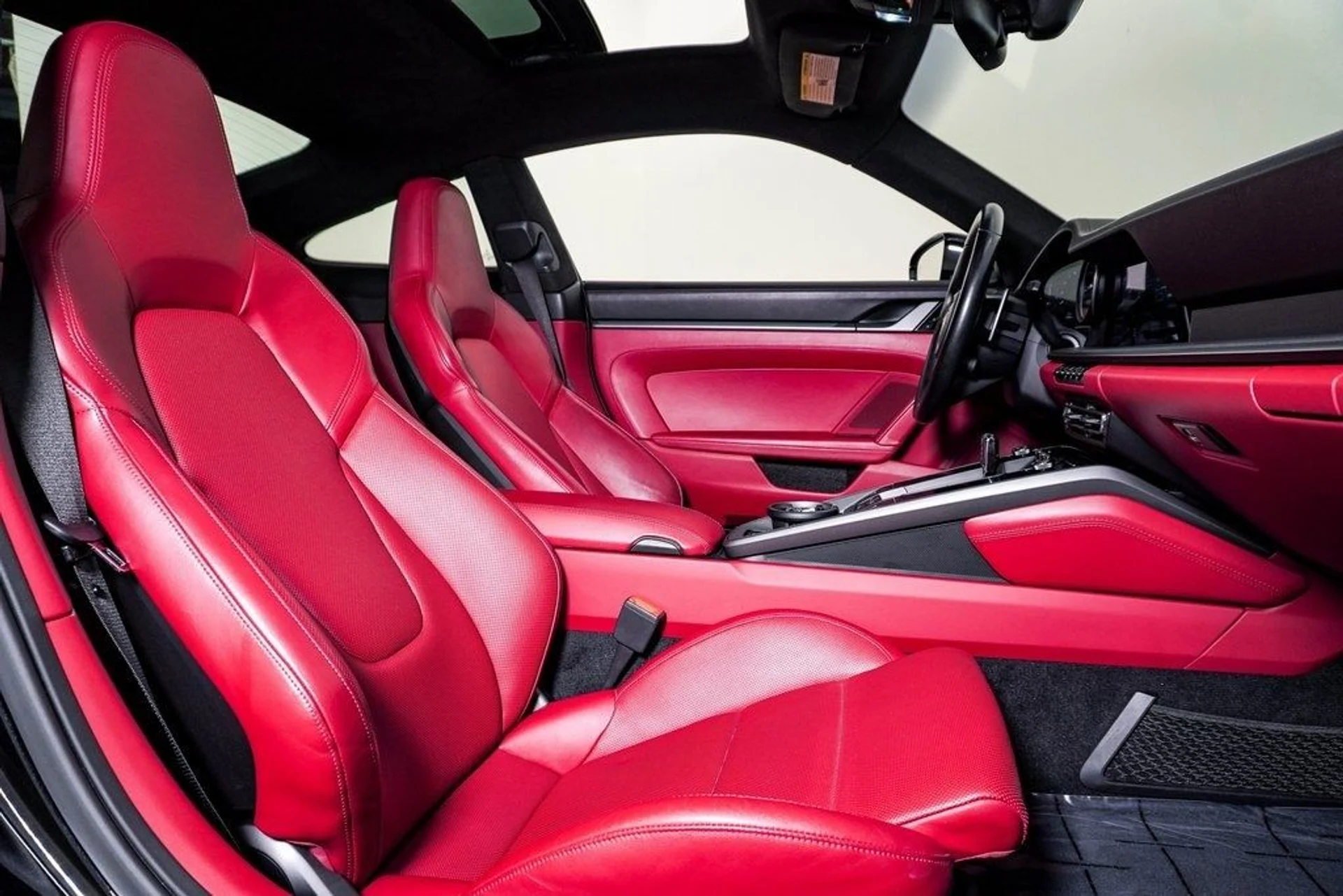 mph015_2786537149_49837a3b77e8eb72d710eafb99bf8f11x_9e2f0cca99