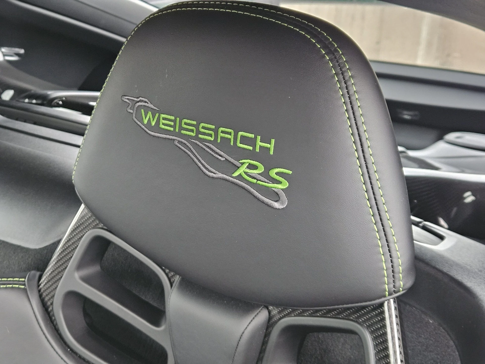 mph015_2795763205_f507538ab99cd0a38bc892cc5e14feeax_15fbc46073