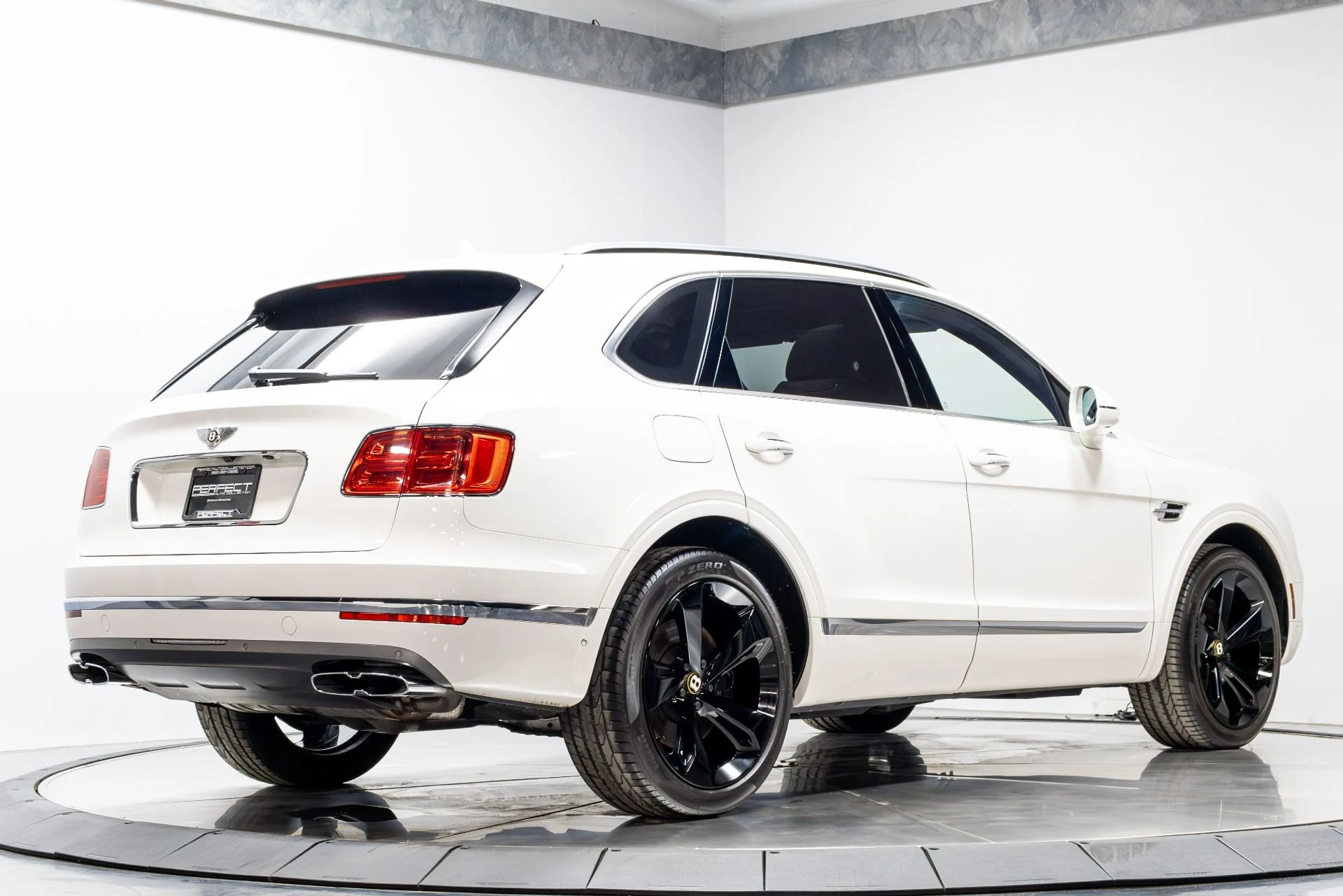 mph015_2799020668_Used_2020_Bentley_Bentayga_V8_1774292202_bf1ea9b4fa