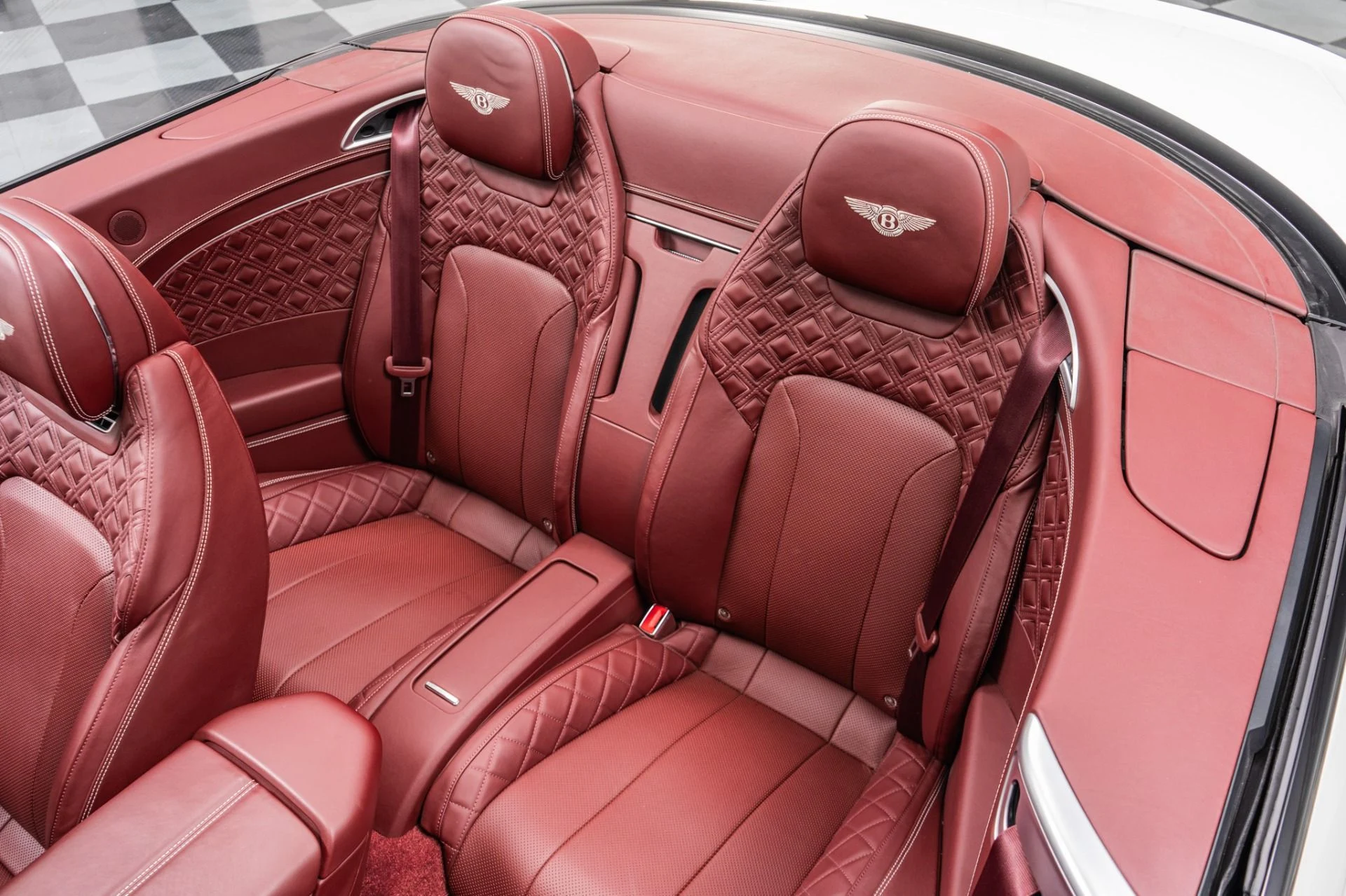 mph015_2801667211_Used_2020_Bentley_Continental_GTC_V8_Mulliner_Front_Seat_Comfort_Specifications_Naim_Audio_1786125388_06c82a7a9e