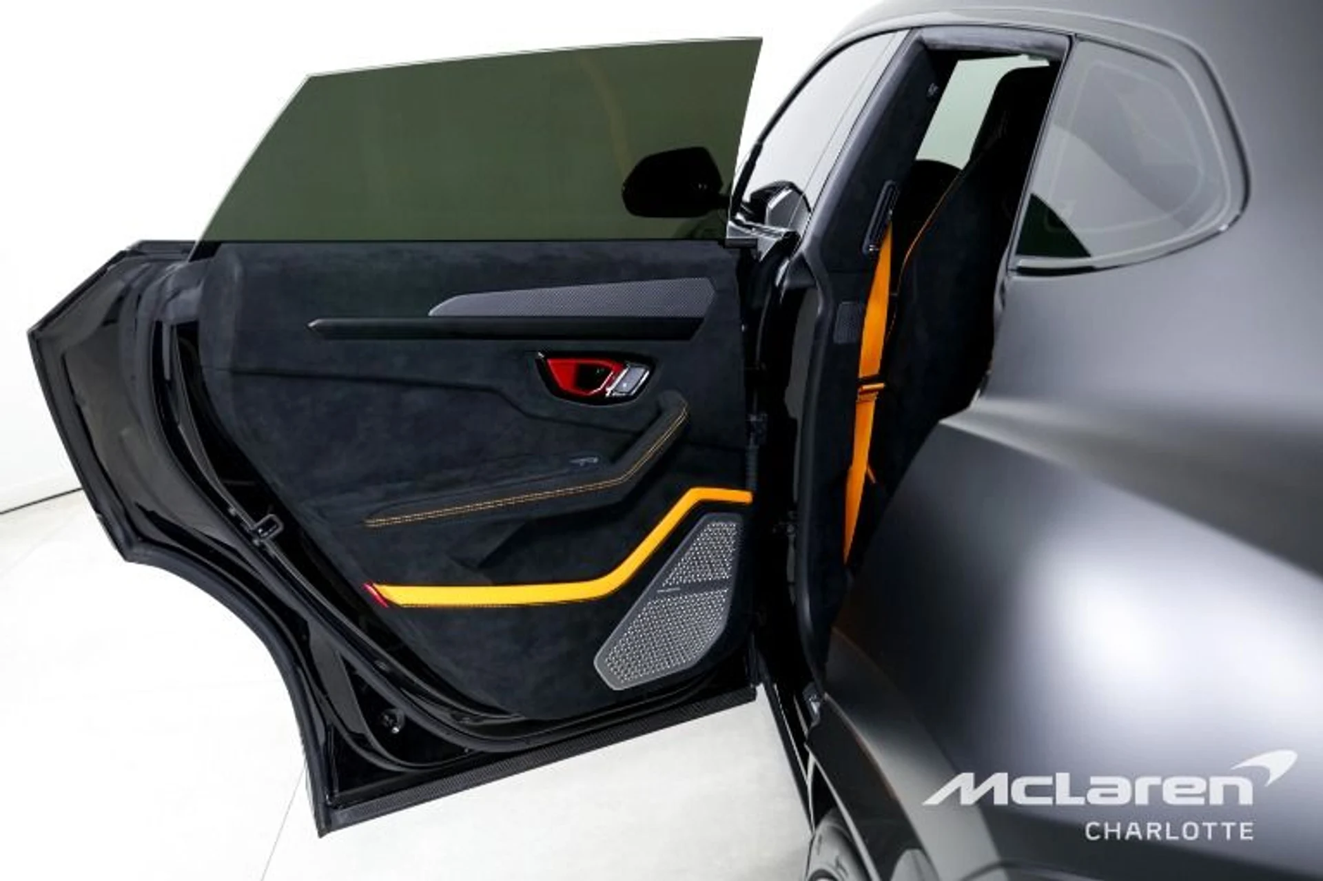 mph015_2803235910_Used_2024_Lamborghini_Urus_Performante_316c1ac225