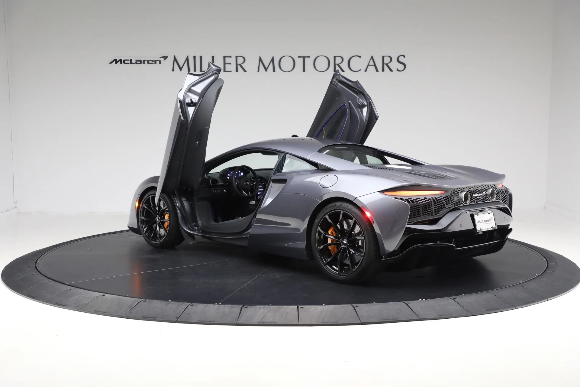 mph015_2806237108_New_2024_Mc_Laren_Artura_Performance_e679b5106b