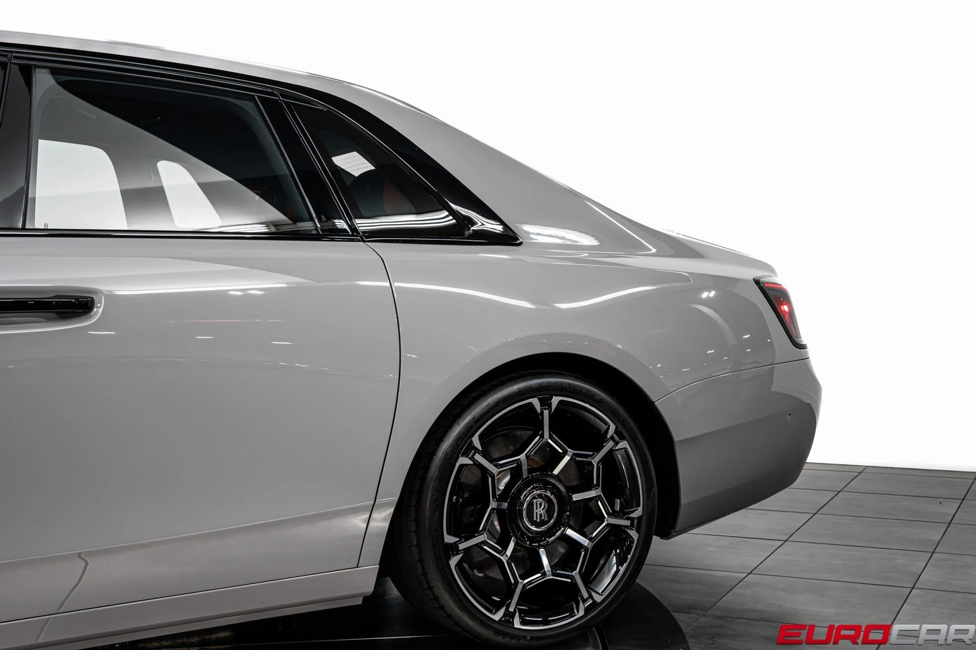 mph015_2807397060_image_16_1c6ed11280