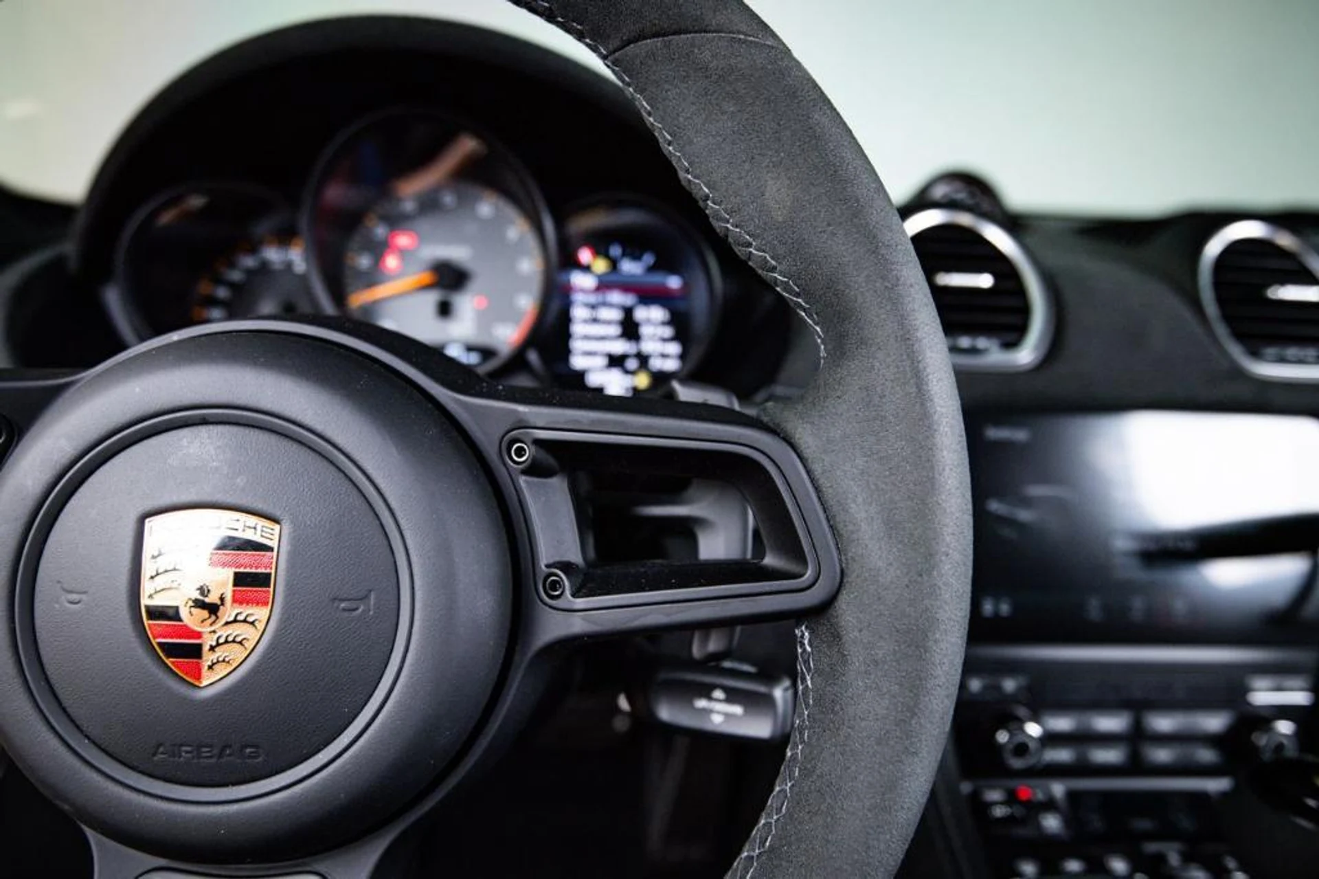 mph015_2809227365_SBB_88tb_E4ol83_DUWYZOGO_1i6_g_A_0b3b532193