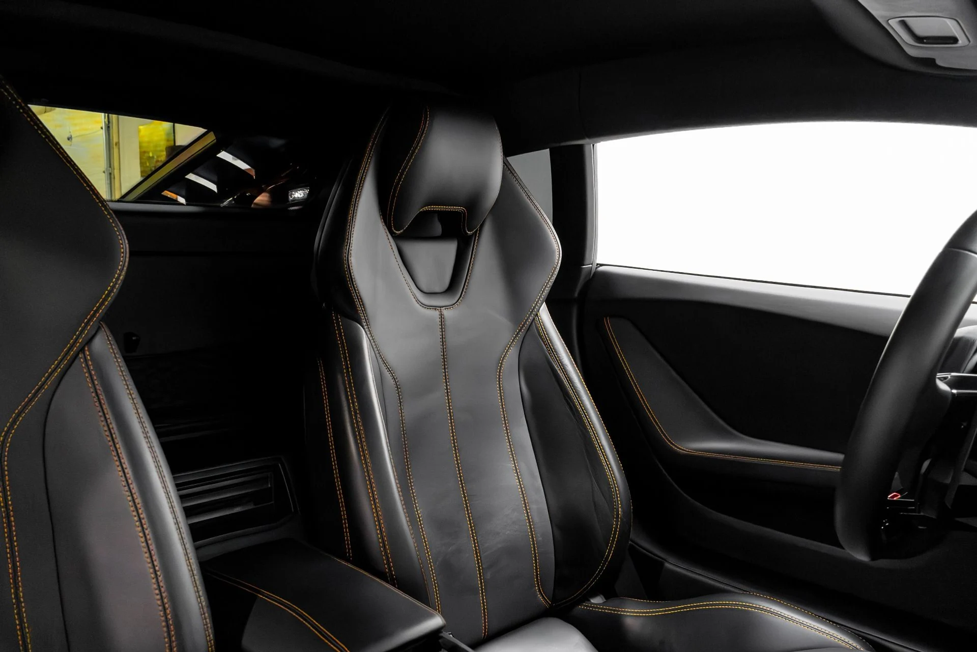 mph015_2816721925_Used_2017_Lamborghini_Huracan_LP_580_2_1771545979_ffad697a3d