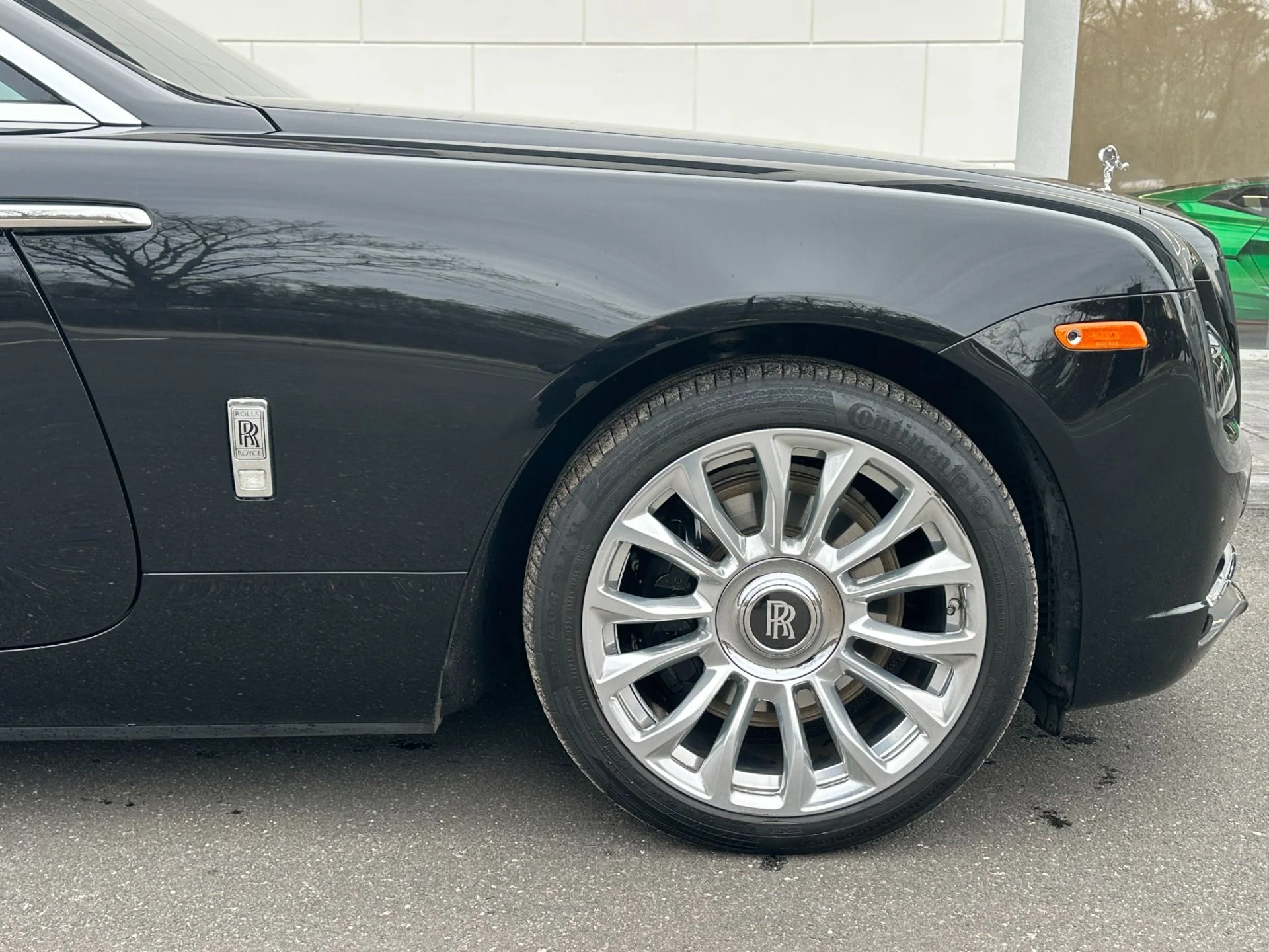 mph015_281926311_Used_2018_Rolls_Royce_Dawn_1773697550_9ecd30c6fe