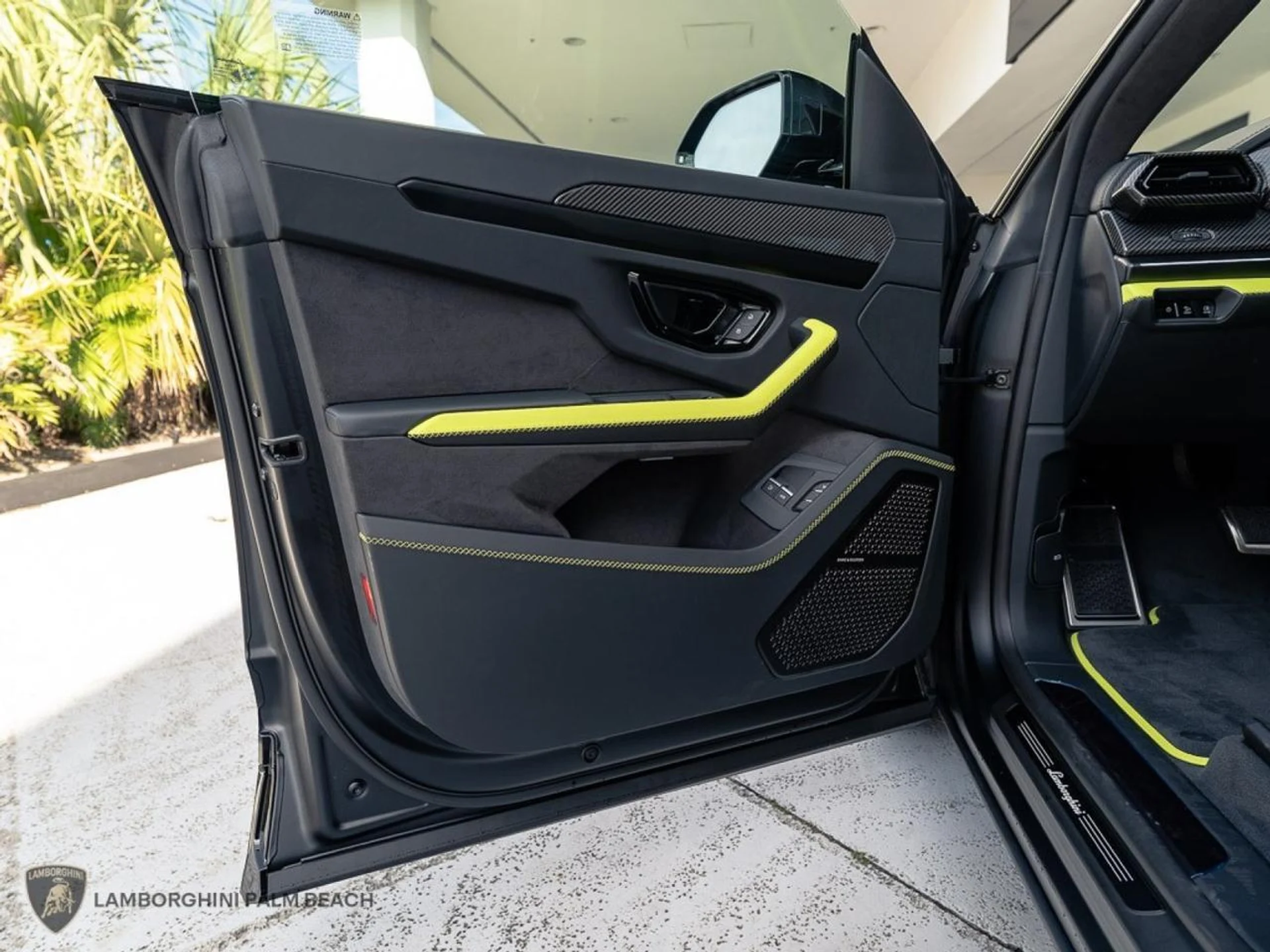 mph015_2819915268_03524b9a51b05c9bb709bcd4ee42f58d_6b0ebac82b