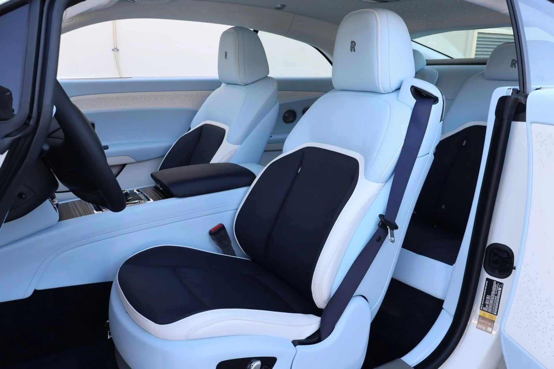 mph015_2833118414_16_c088e50d5c