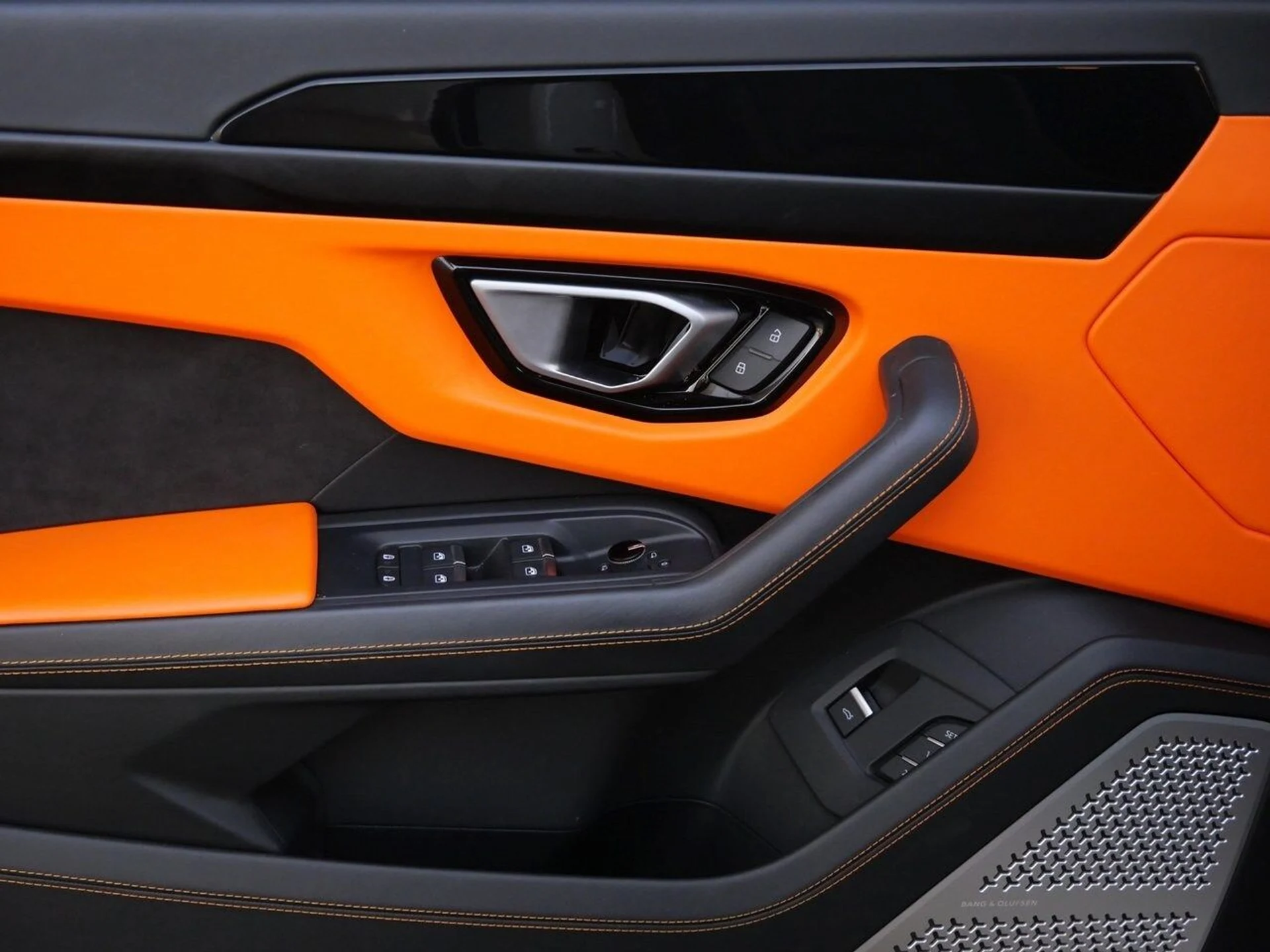 mph015_2838098966_306b42e6a405b87beaba0368ef0b0efbx_fb22a6faa8