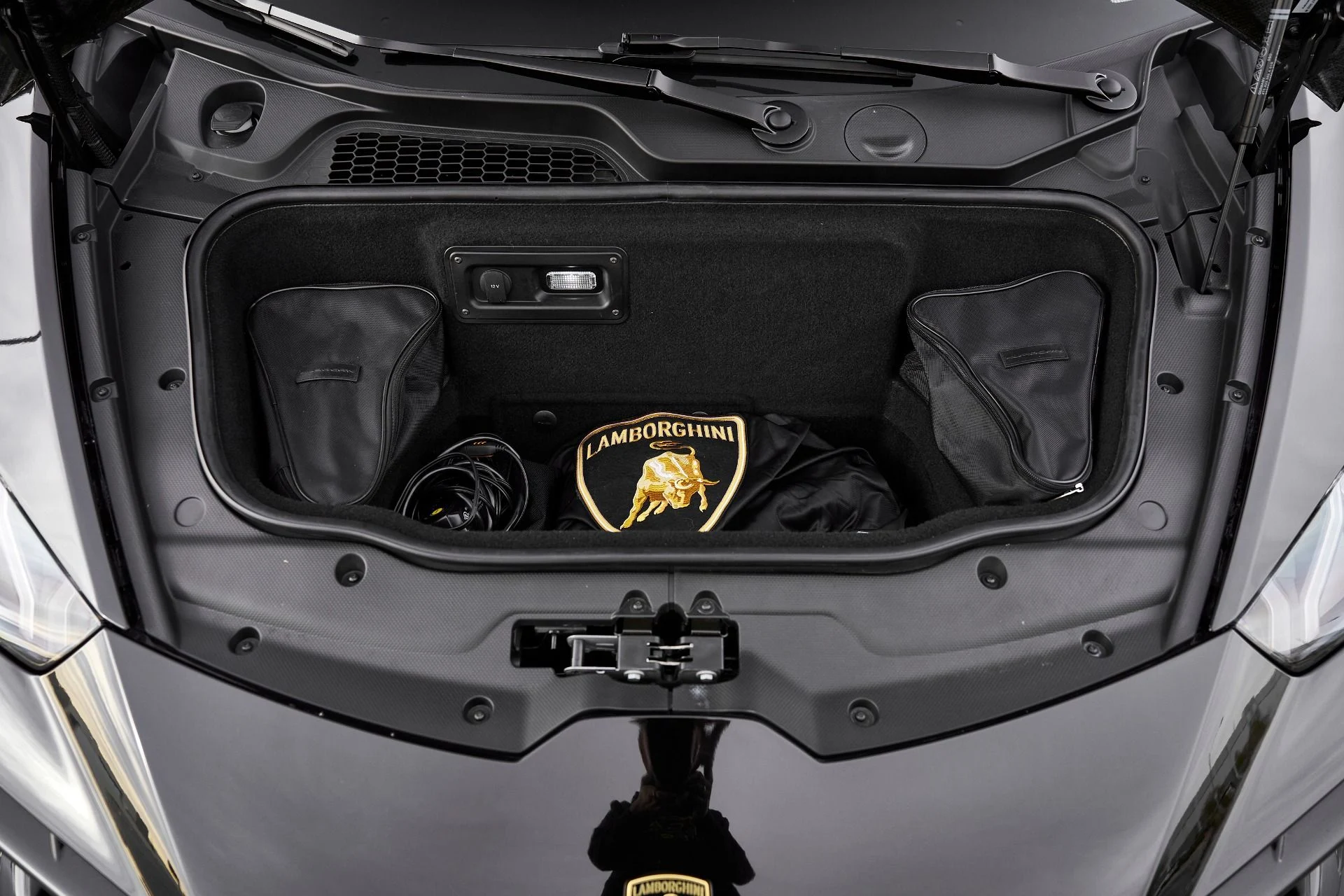 mph015_2840347580_Used_2023_Lamborghini_Huracan_Tecnica_Base_1766269007_f62c418d44