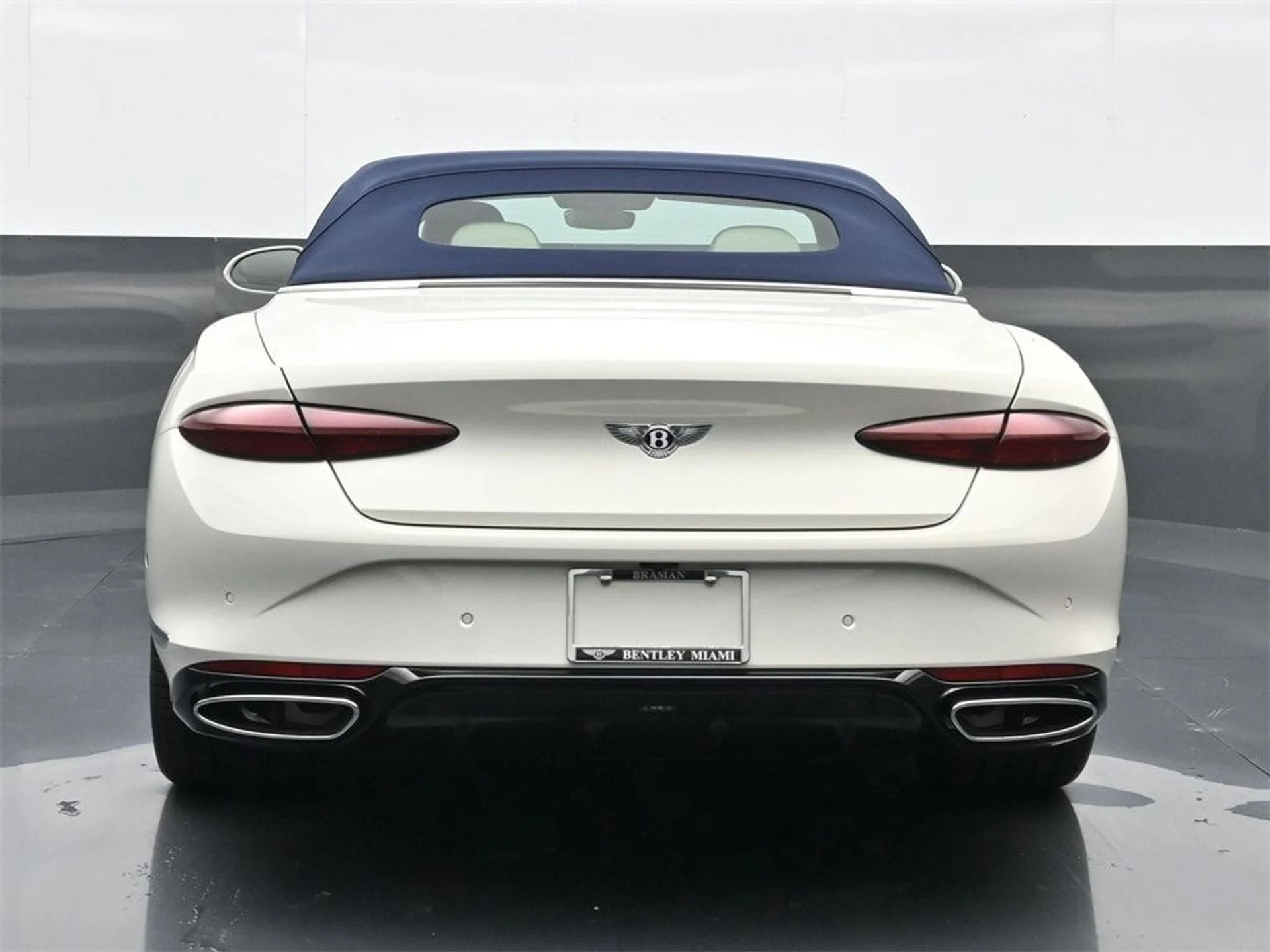 mph015_2844875682_118d2e1c8c7e62f0dce05ab070cb1764x_782a760bb9