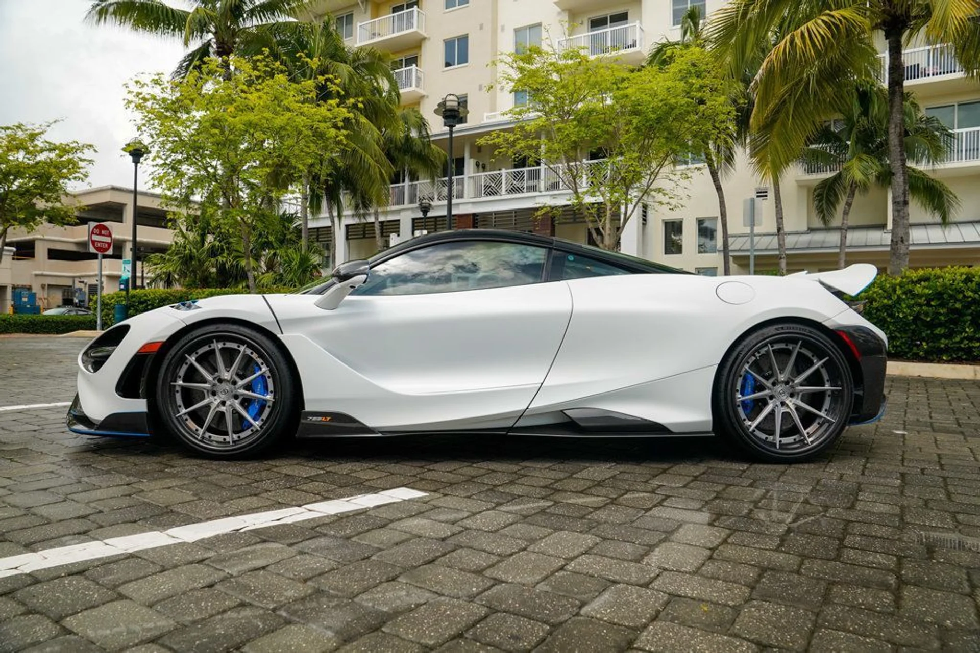 mph015_2845153307_22828181_16_1024_cc098cbe41