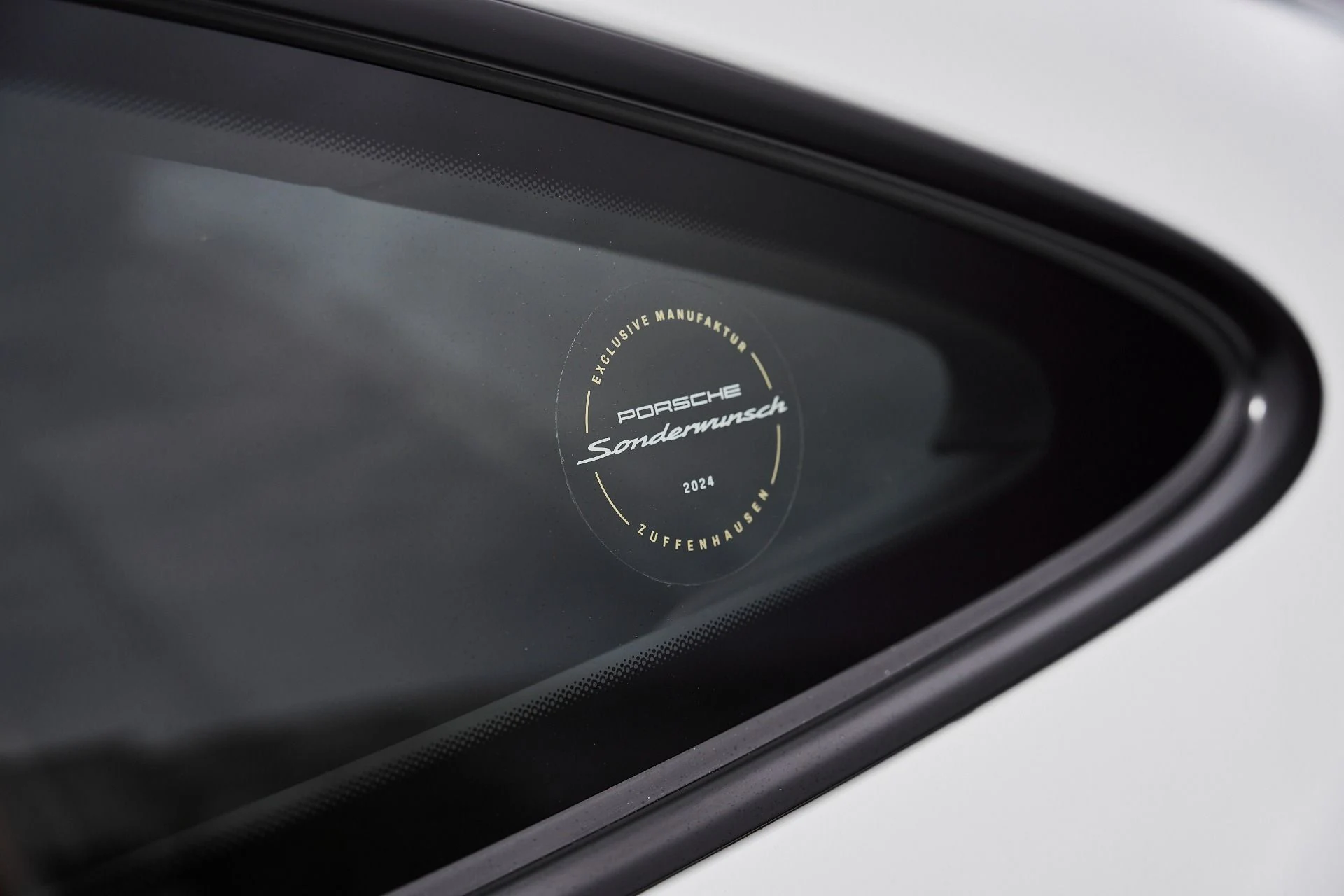 mph015_2848036104_Used_2024_Porsche_911_Turbo_S_1776446275_76b67c9447