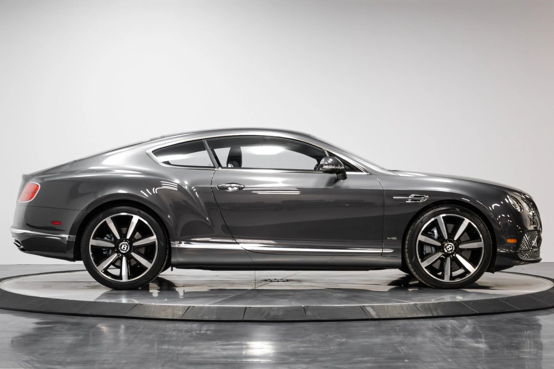 mph015_2851610400_Used_2017_Bentley_Continental_GT_W12_1768496088_743cda04b4