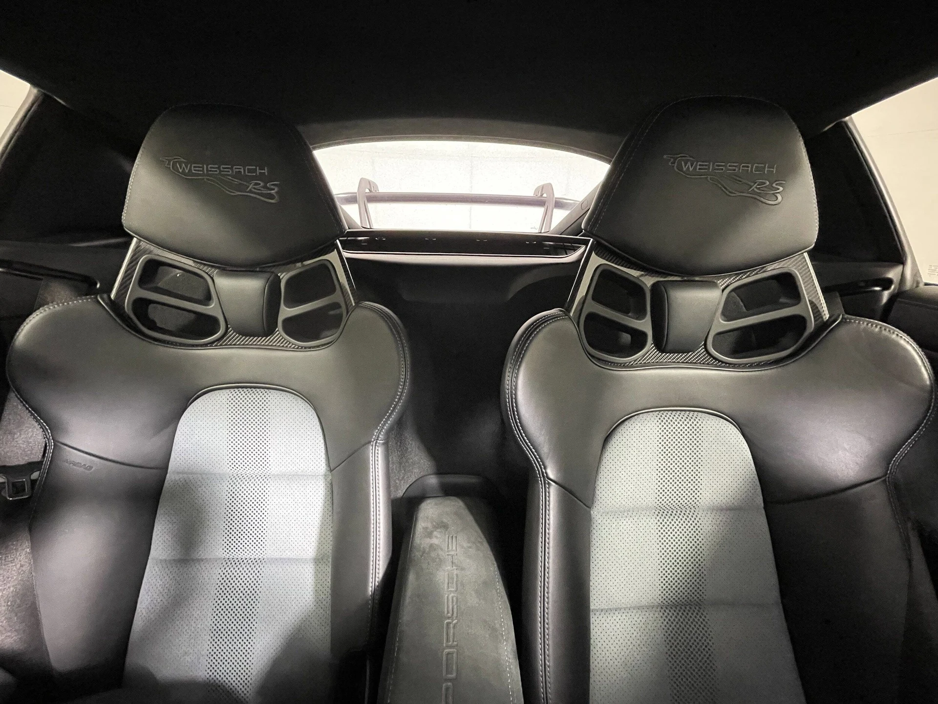 mph015_2855462079_1d352adef0a54df7ae1dc086093754abx_5e76d6cb42