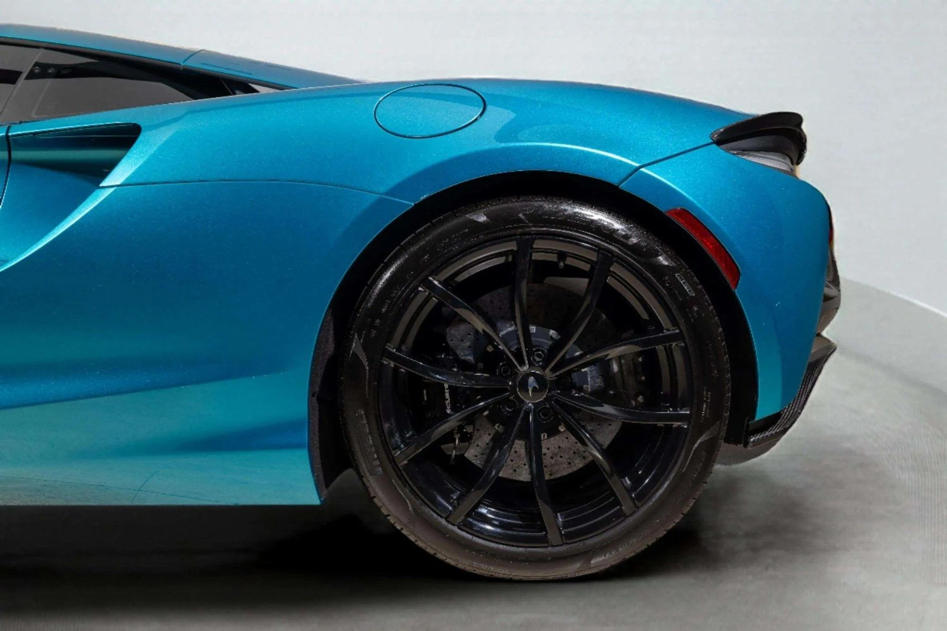 mph015_2857405022_image_16_34687830b2