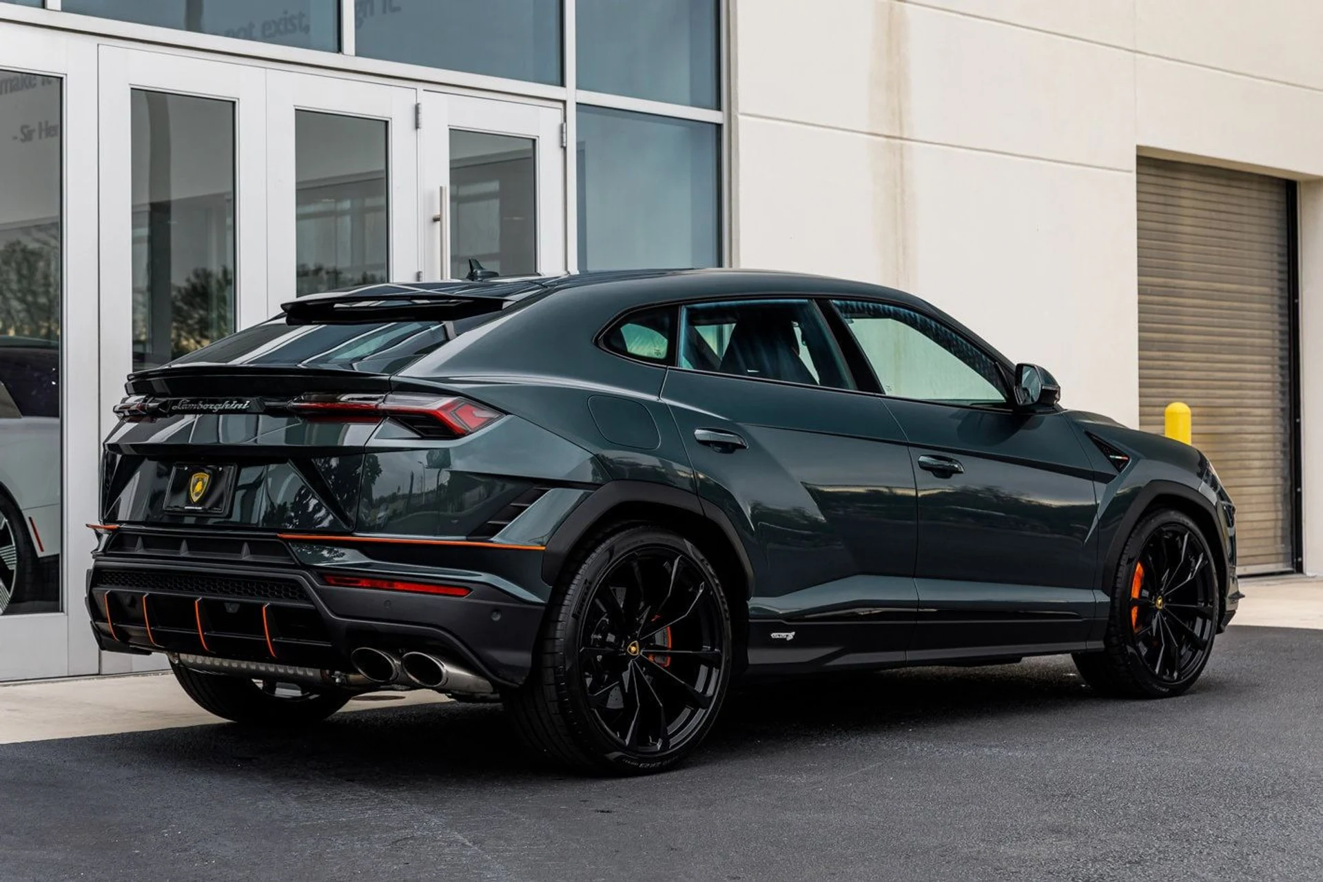 mph015_2858538519_84b46a676443fb8a2984ce5f25192f79x_c4ccd09d98