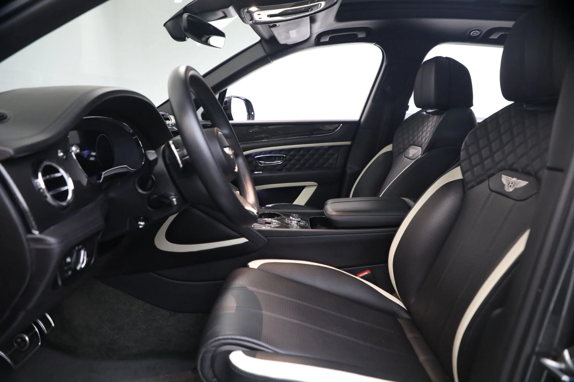 mph015_2859034049_Used_2022_Bentley_Bentayga_Speed_1768683439_994fb85e3e