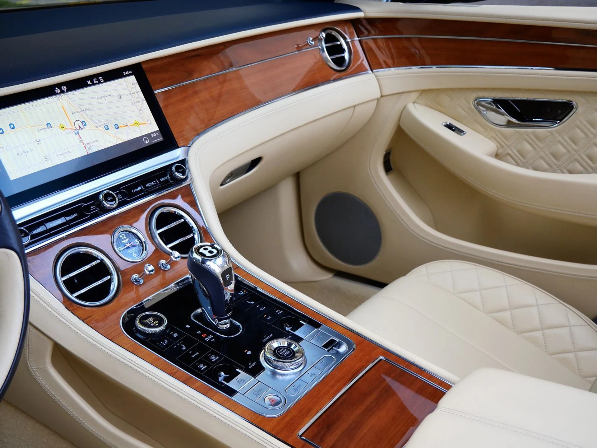 mph015_2860412685_c4e37ee188a9988000e11cbbff4642ddx_b265167b54