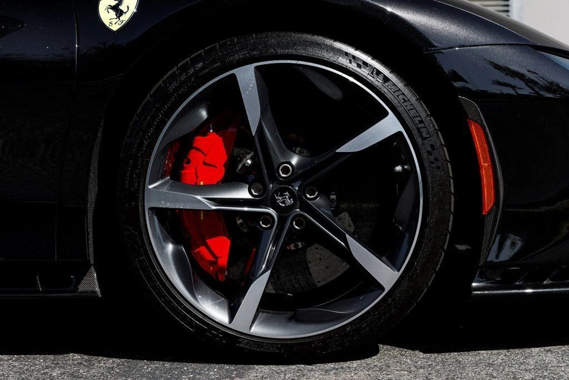 mph015_2866795792_33059e73815017a6a28ce250755ab69e_6677497a8d