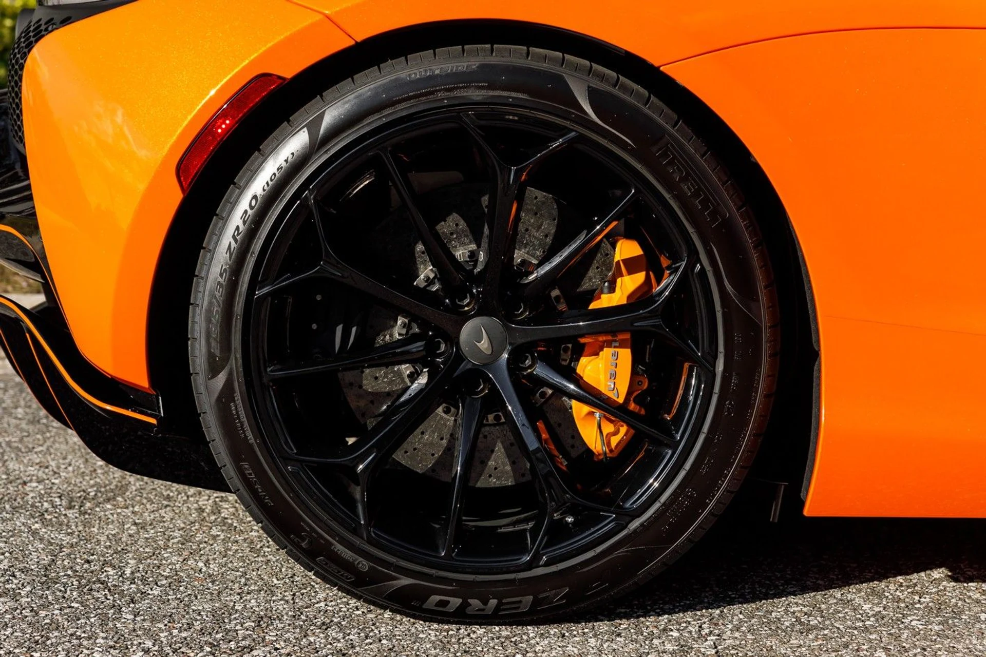 mph015_2868243920_457_p16_l_e70db209af