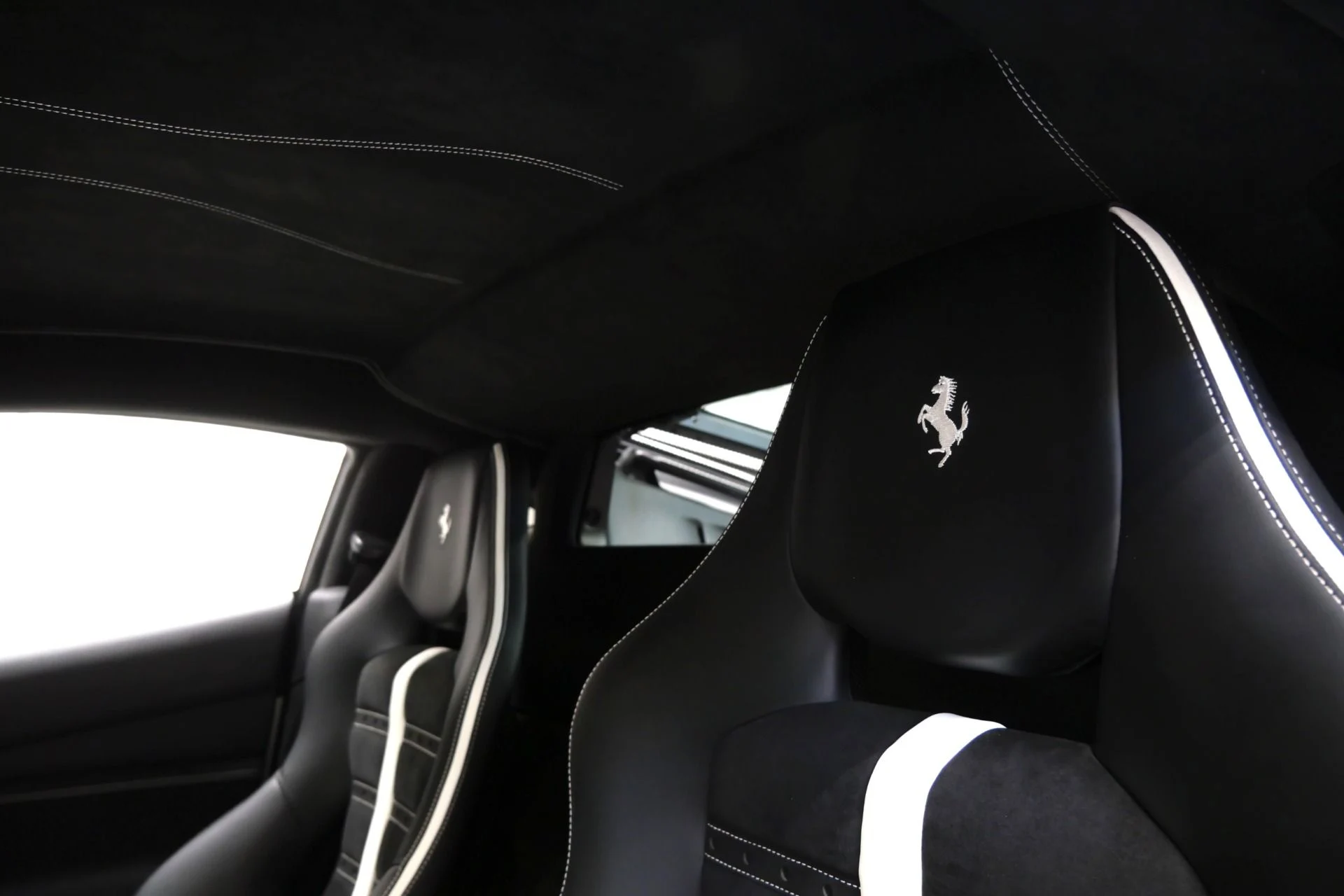 mph015_28737014_Used_2018_Ferrari_488_GTB_1755107199_283287bd6d