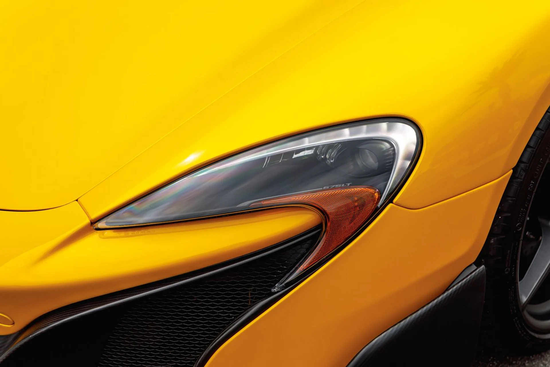 mph015_2875869219_593_p16_l_12ceabf441