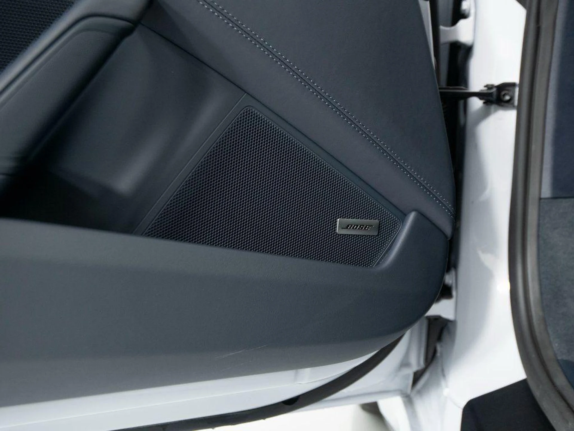 mph015_2878826828_t_A8n4k_AABP_3_G66_k0wr0_Qc_Cyz_Ng_817c4c46cd