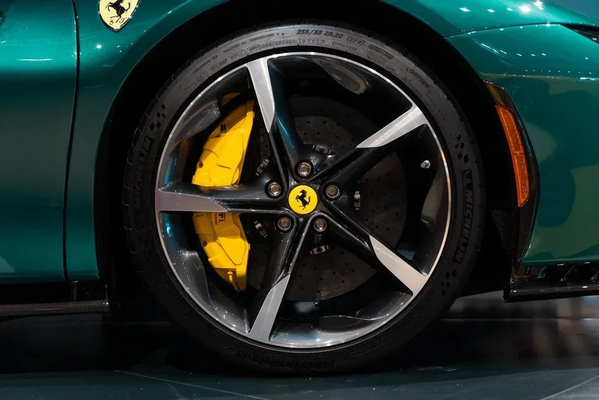 mph015_2881678255_9bb0d06e17854ecaaff0415c931bfbf8_10724b4188