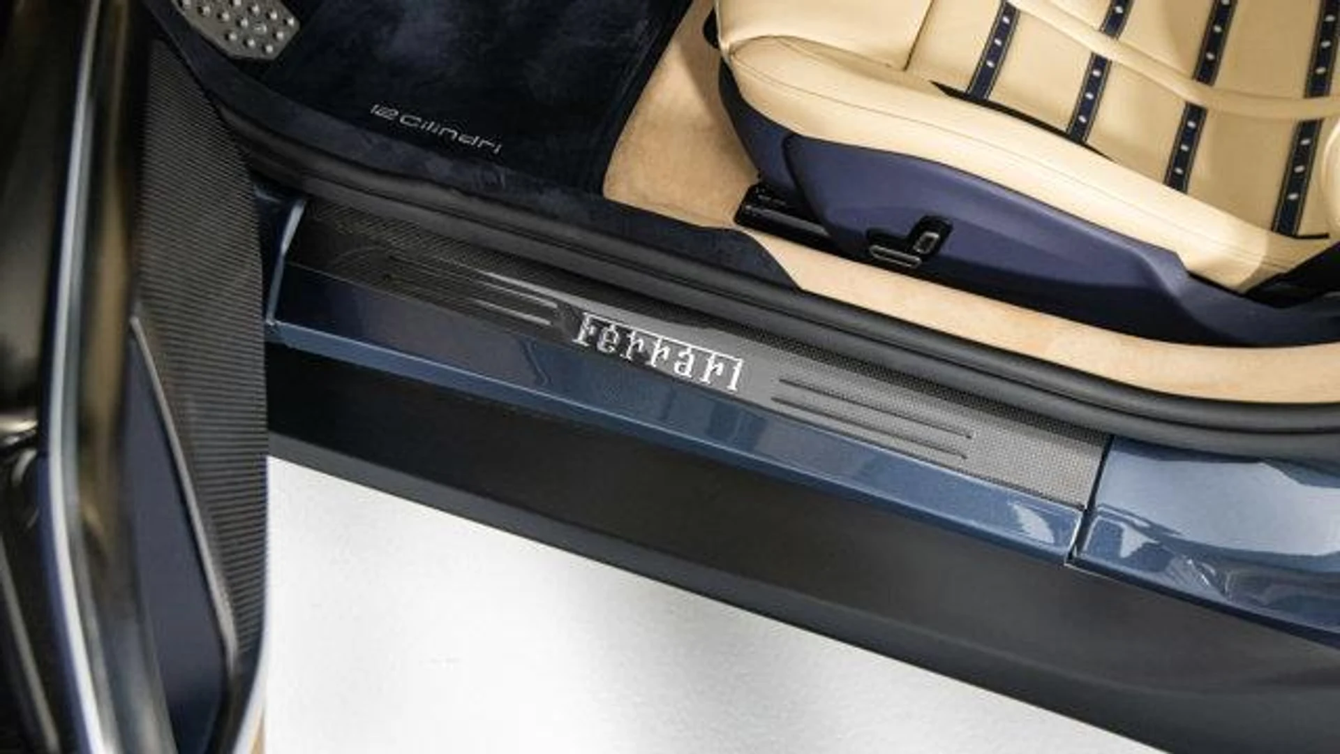 mph015_2890414256_X_yv7_V9_Fl_Okfk9np_EQ_Nt0dr2t_YE_197918cde2