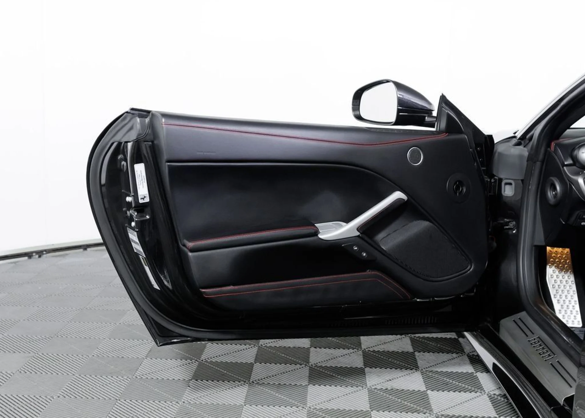 mph015_2904725974_cd8225fff56049cc9134fd857e95df0e_1e44cce862